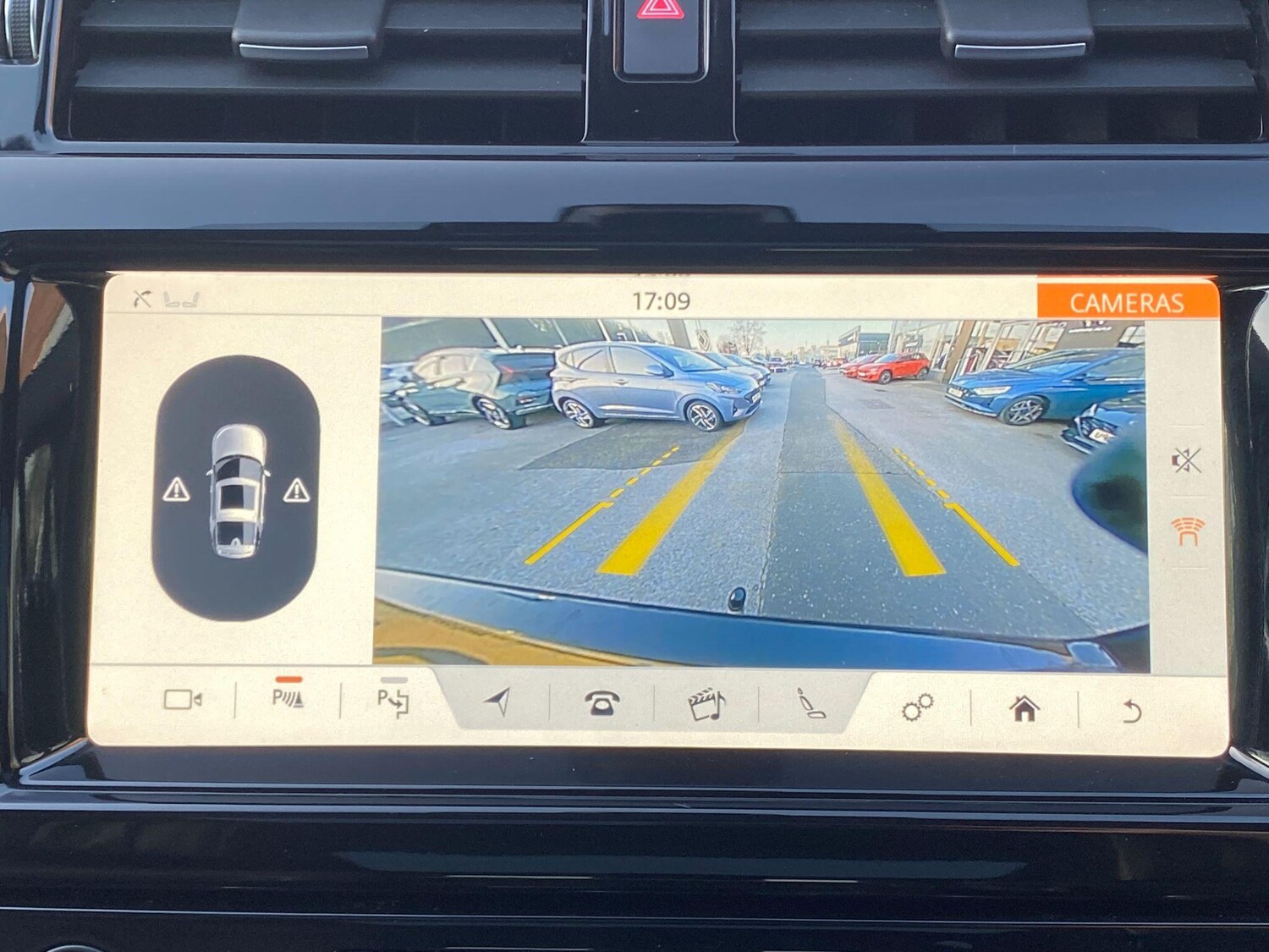 Used Land Rover Discovery 2019 for sale - 77824175: Photo 41