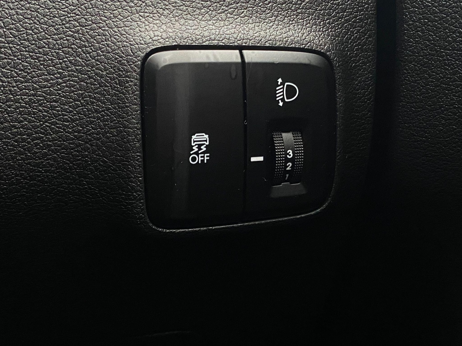 Used Hyundai i10 2024 for sale - 77090935: Photo 17