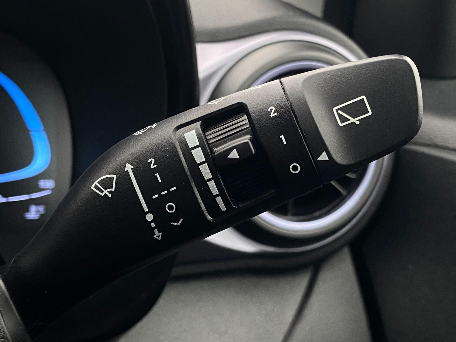 Used Hyundai i10 2024 for sale - 77090935: Photo 22