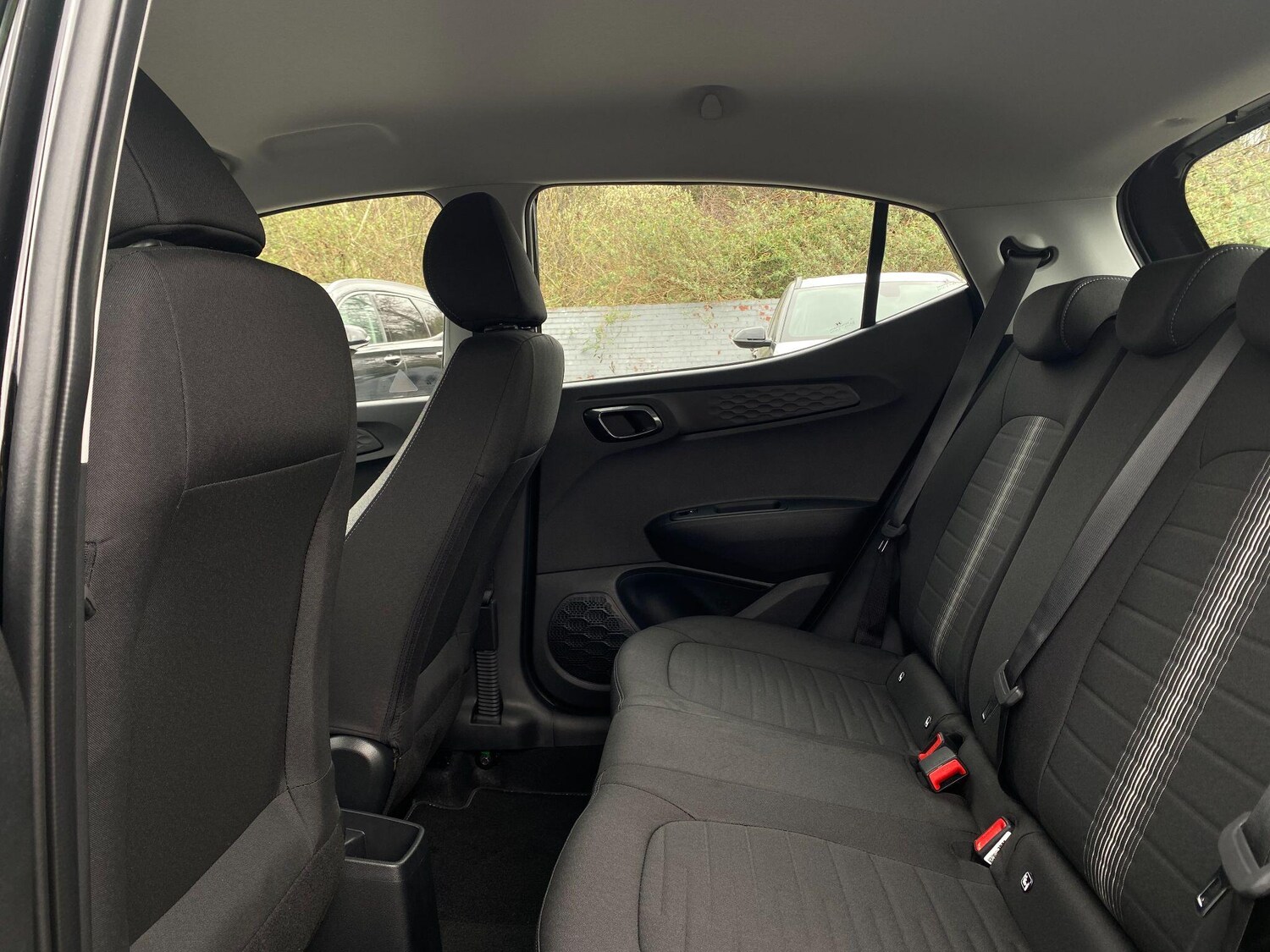 Used Hyundai i10 for sale - 78019045: Photo 13