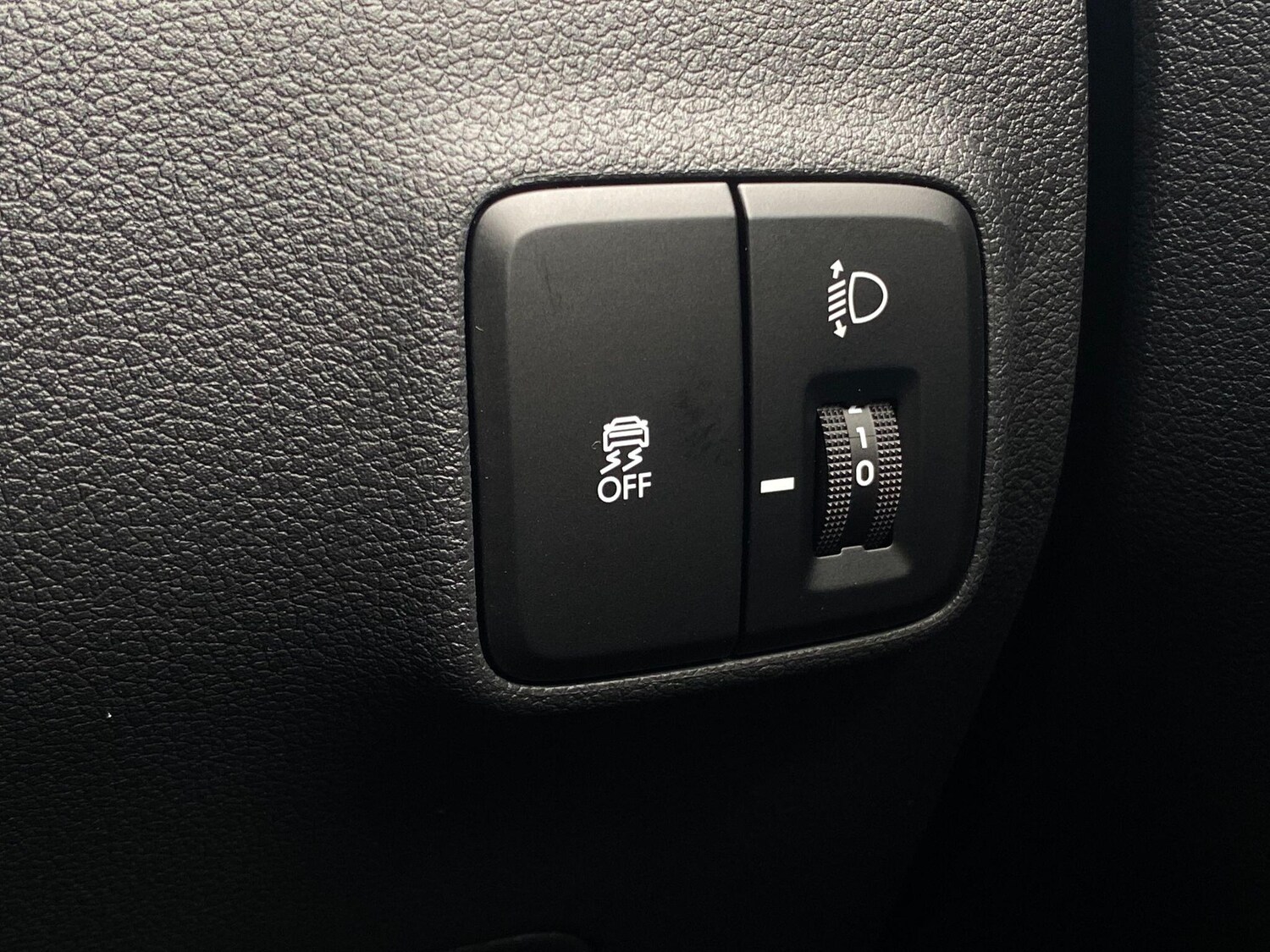 Used Hyundai i10 for sale - 78019045: Photo 16