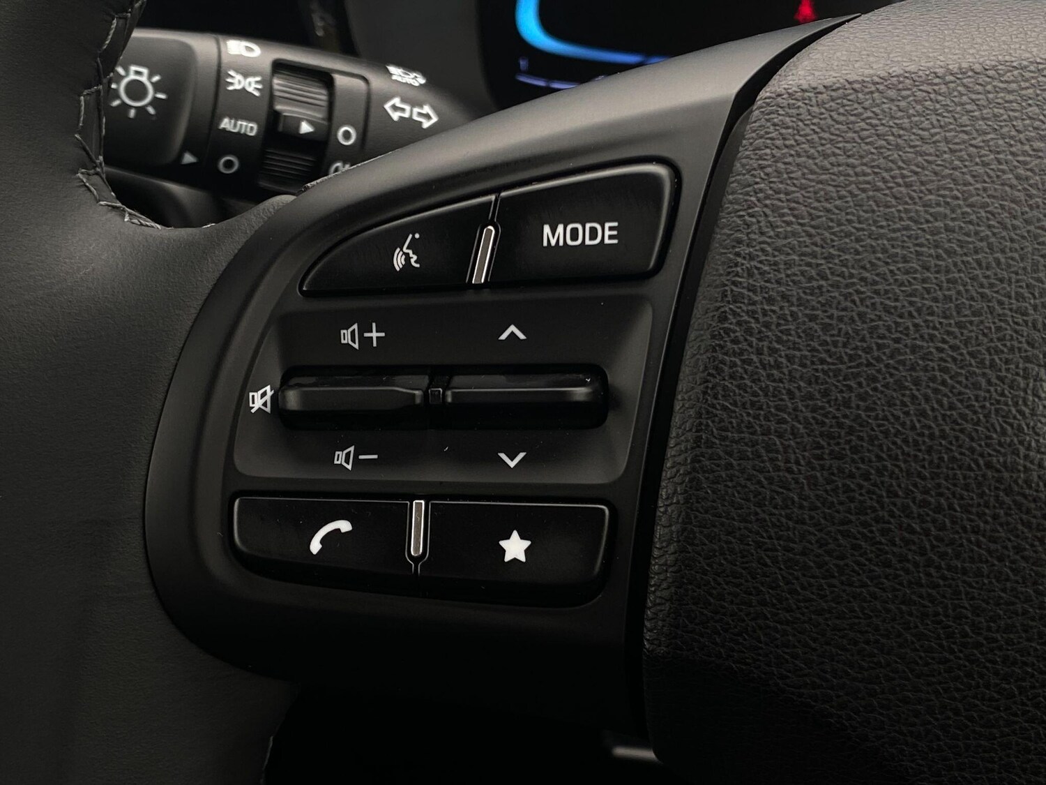 Used Hyundai i10 for sale - 78019045: Photo 17