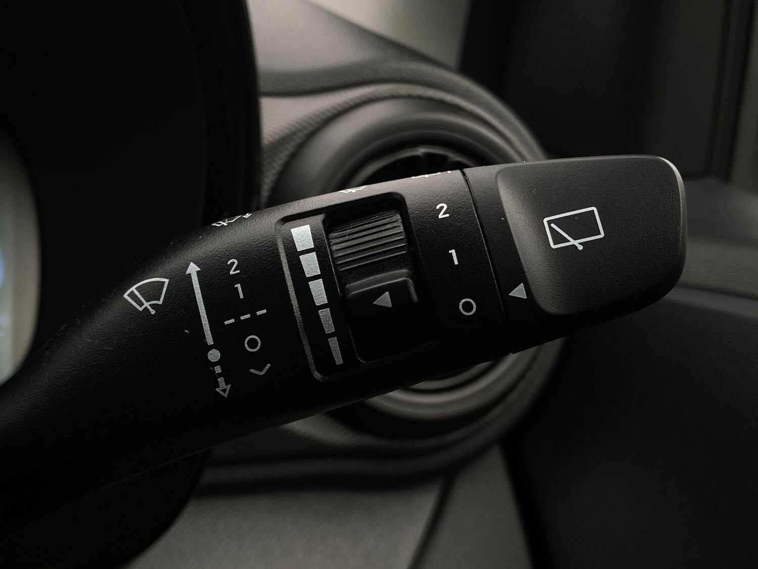 Used Hyundai i10 for sale - 78019045: Photo 19