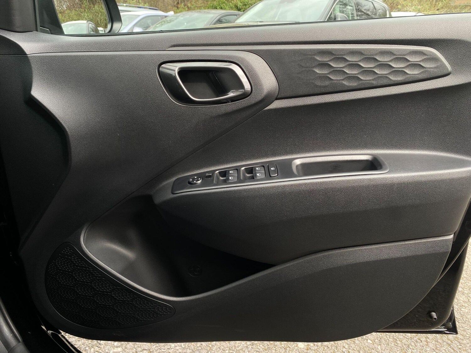 Used Hyundai i10 for sale - 78019045: Photo 24