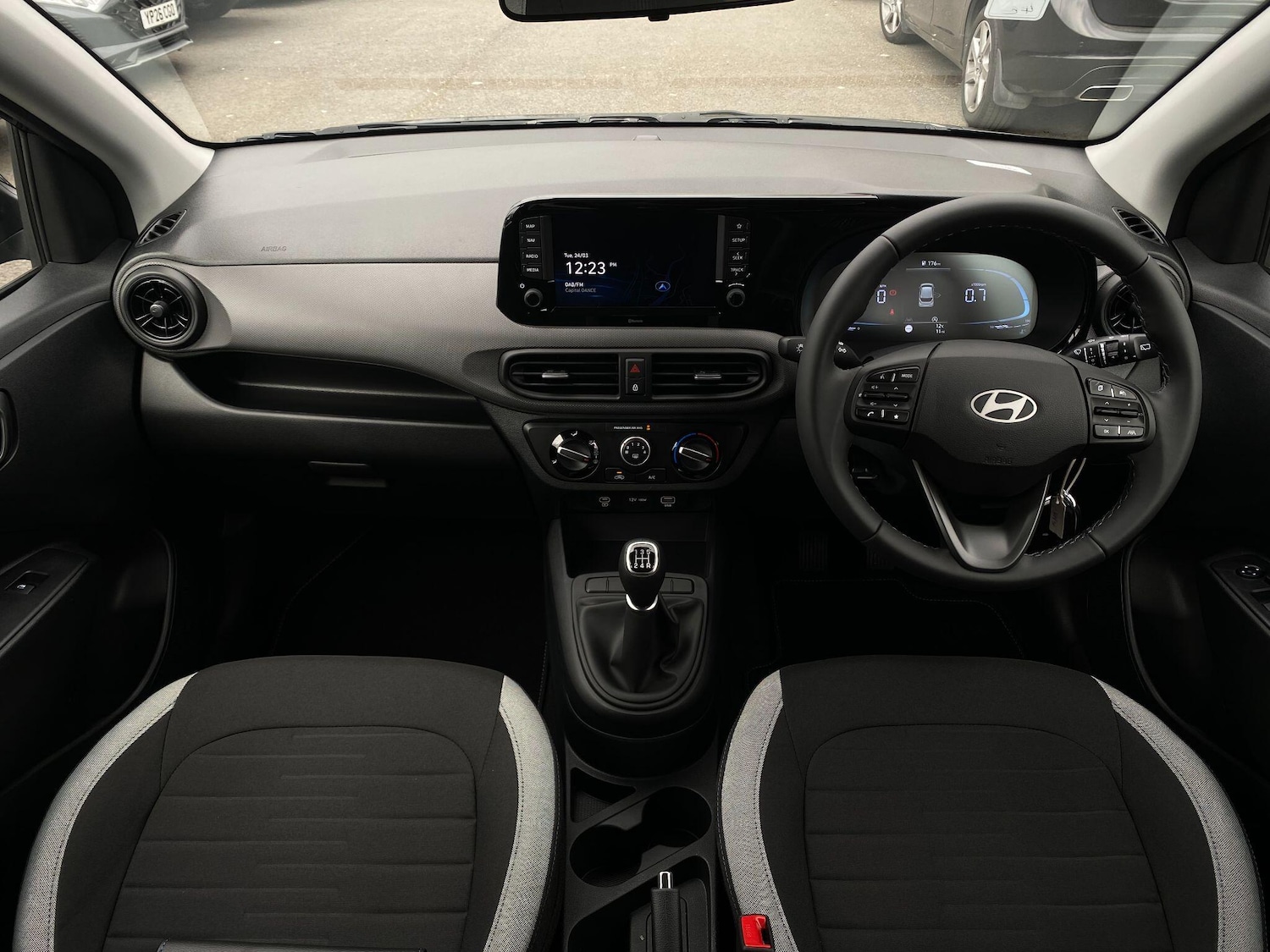 Used Hyundai i10 for sale - 78019045: Photo 9