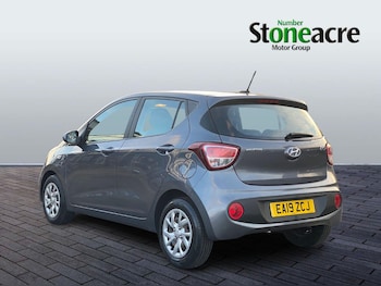 Used Hyundai i10 2019 for sale - 77279485: Photo
