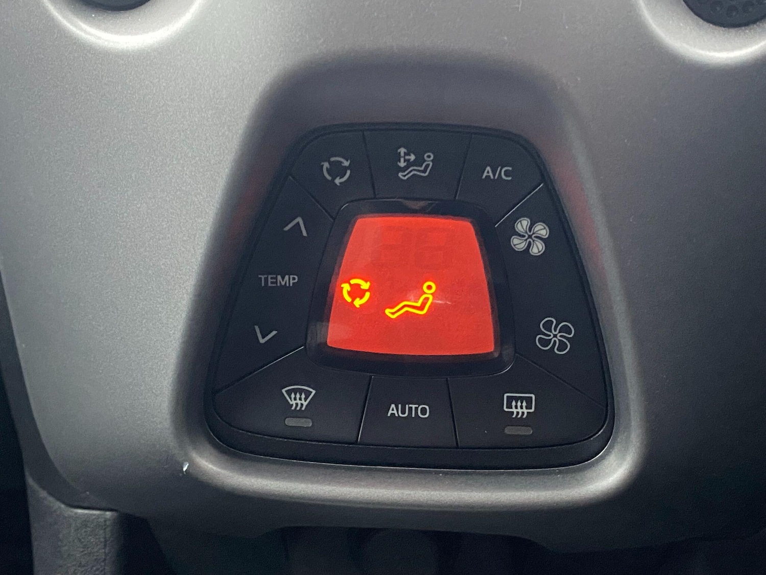 Used Toyota AYGO 2020 for sale - 77456529: Photo 38