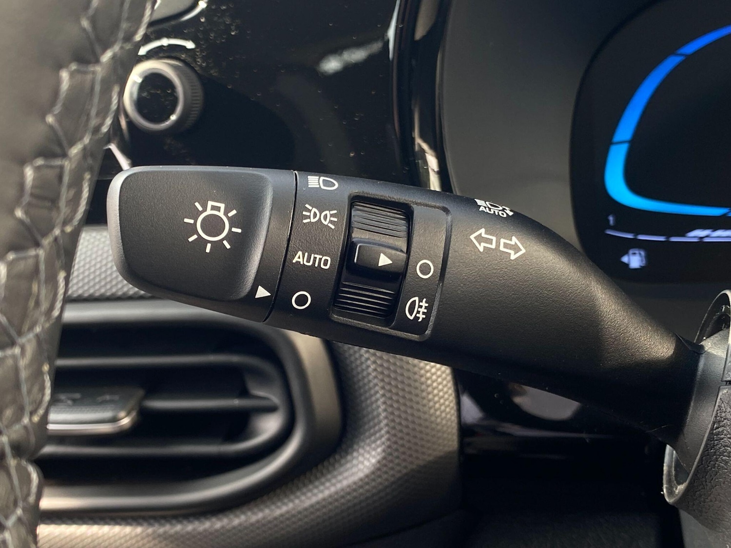 Used Hyundai i10 for sale - 77969583: Photo 22