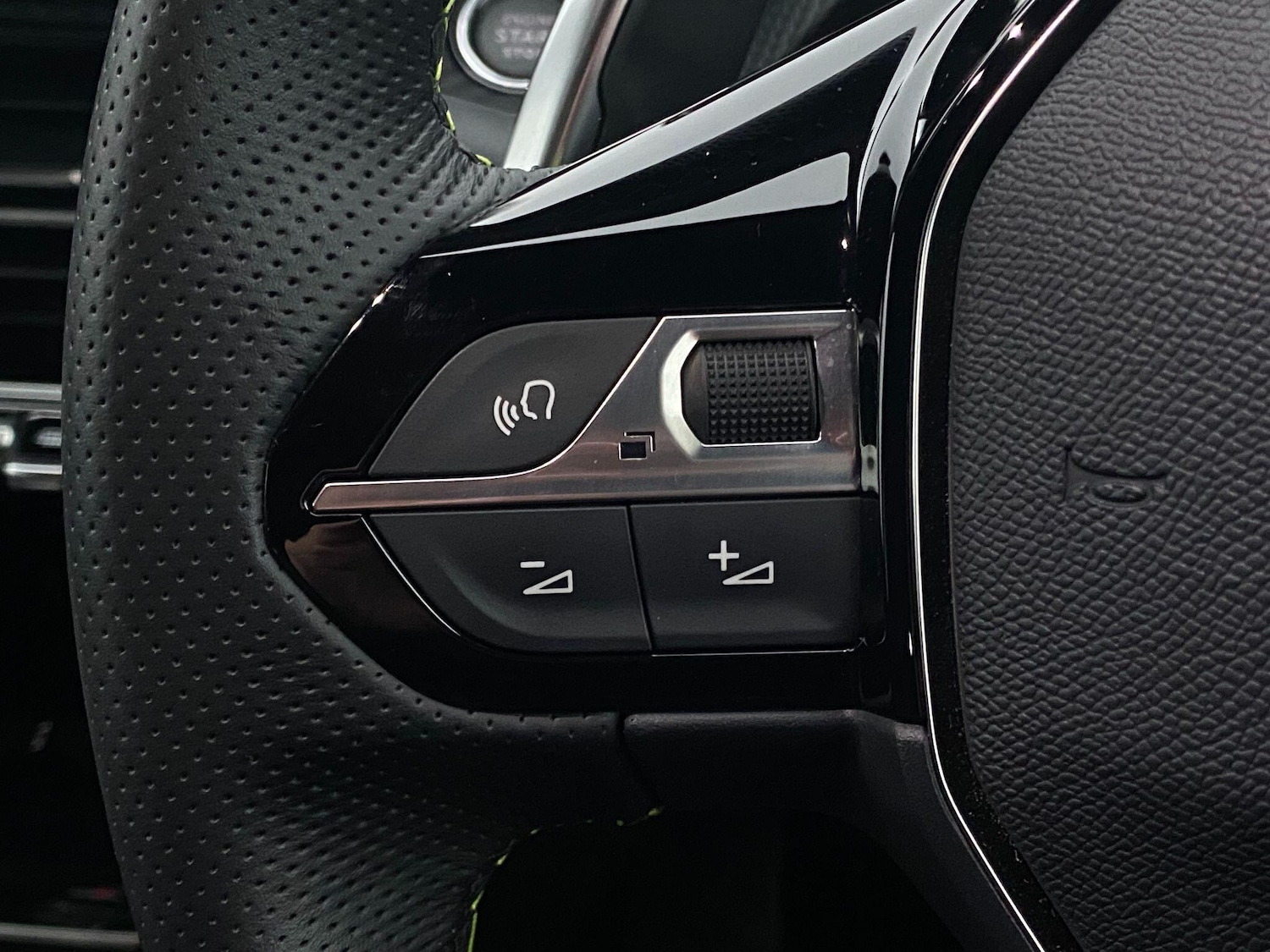 Used Peugeot 2008 2024 for sale - 77156586: Photo 18