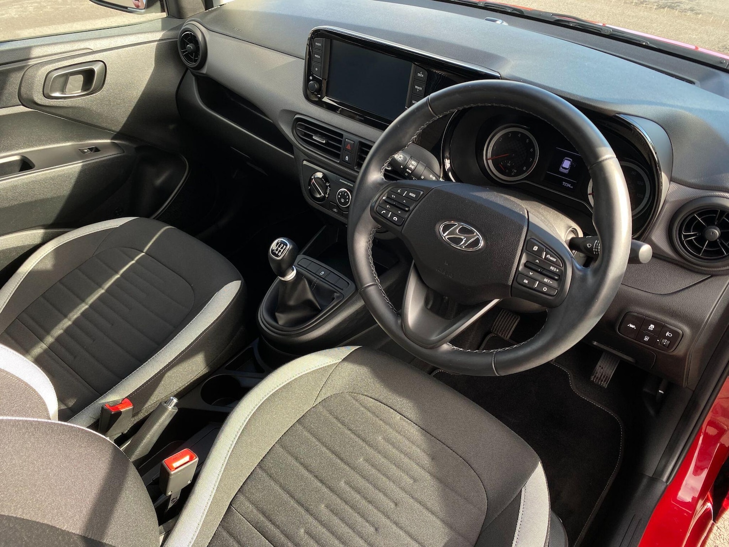 Used Hyundai i10 2022 for sale - 76472222: Photo 12