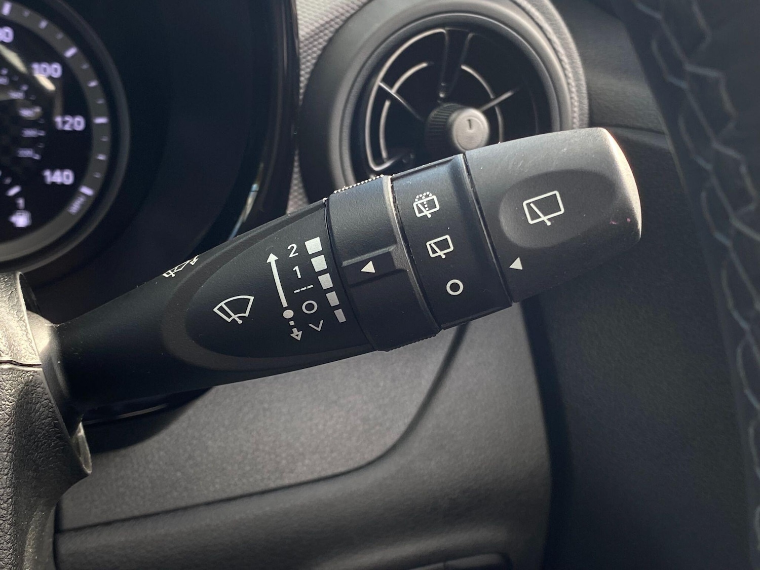 Used Hyundai i10 2022 for sale - 76472222: Photo 25