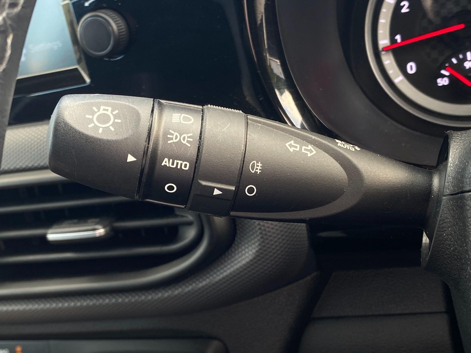 Used Hyundai i10 2022 for sale - 76472222: Photo 26