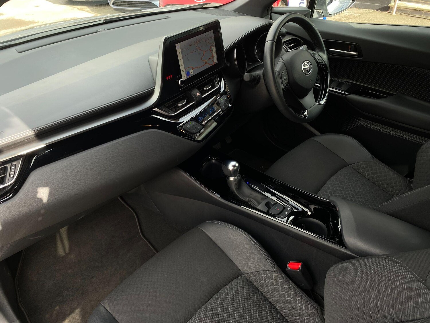 Used Toyota C-HR 2023 for sale - 77939432: Photo 11