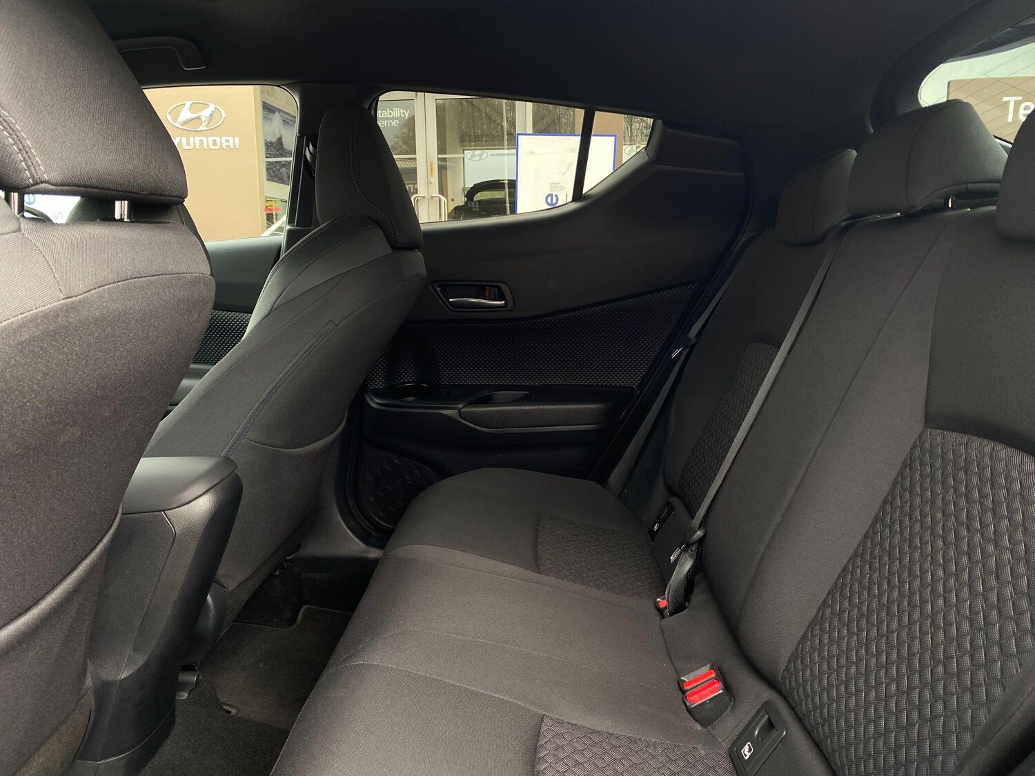 Used Toyota C-HR 2023 for sale - 77939432: Photo 13