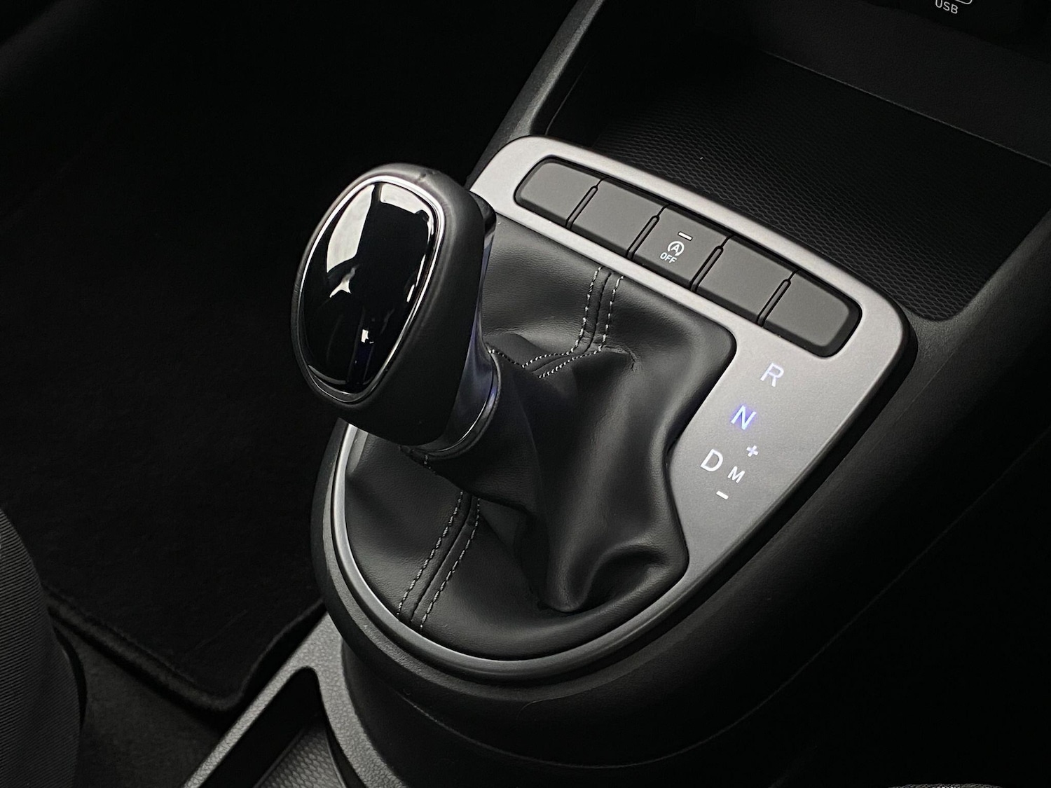 Used Hyundai i10 2023 for sale - 77612738: Photo 11