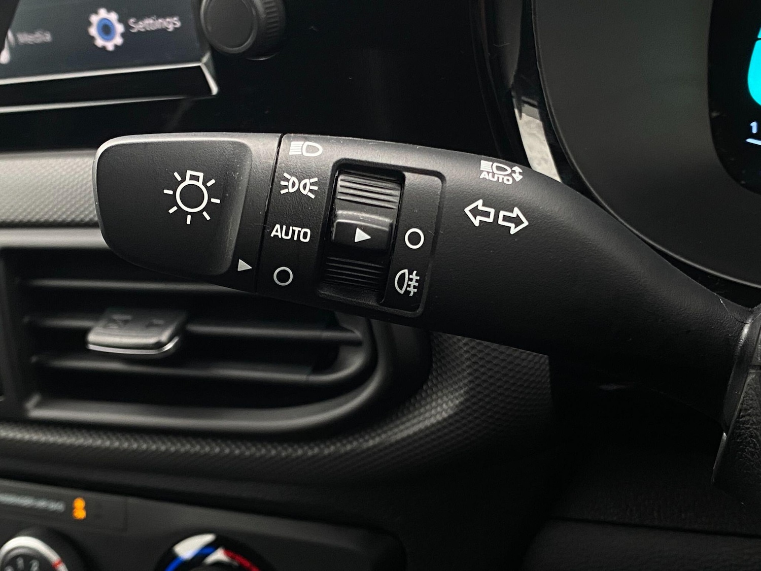 Used Hyundai i10 2023 for sale - 77612738: Photo 19