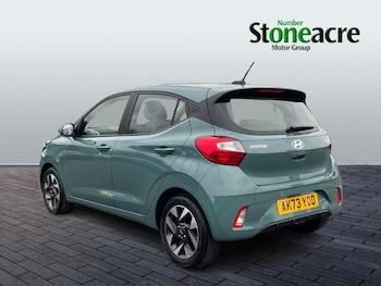 Used Hyundai i10 2023 for sale - 77612738: Photo
