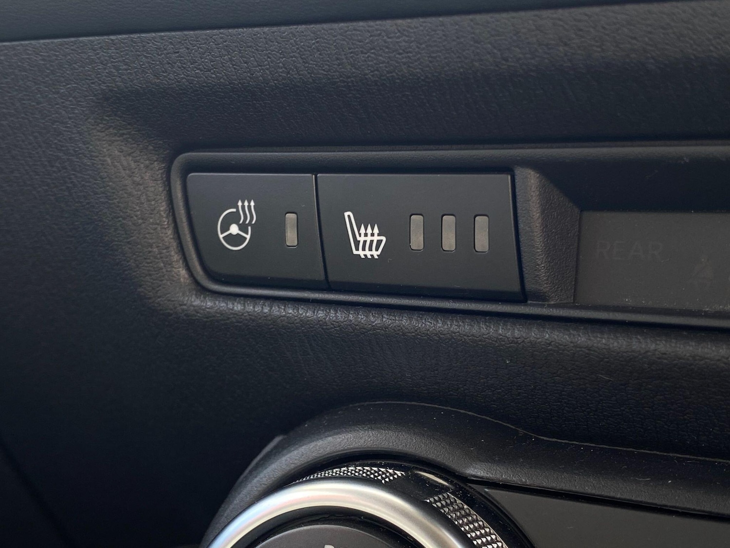 Used Mazda Mazda2 2022 for sale - 76993609: Photo 31