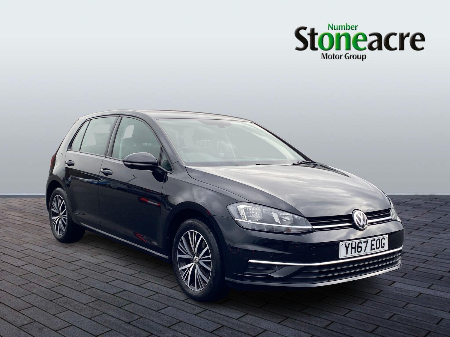 Used Volkswagen Golf 2017 for sale - 77722788: Photo 1
