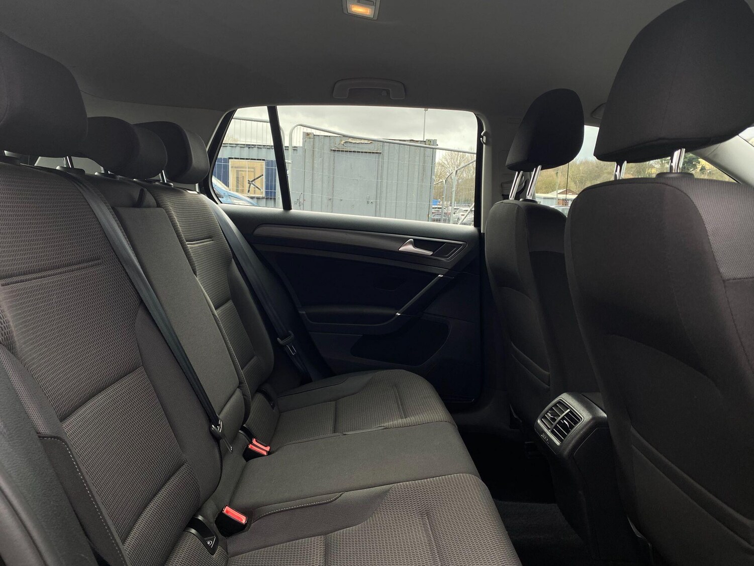 Used Volkswagen Golf 2017 for sale - 77722788: Photo 13