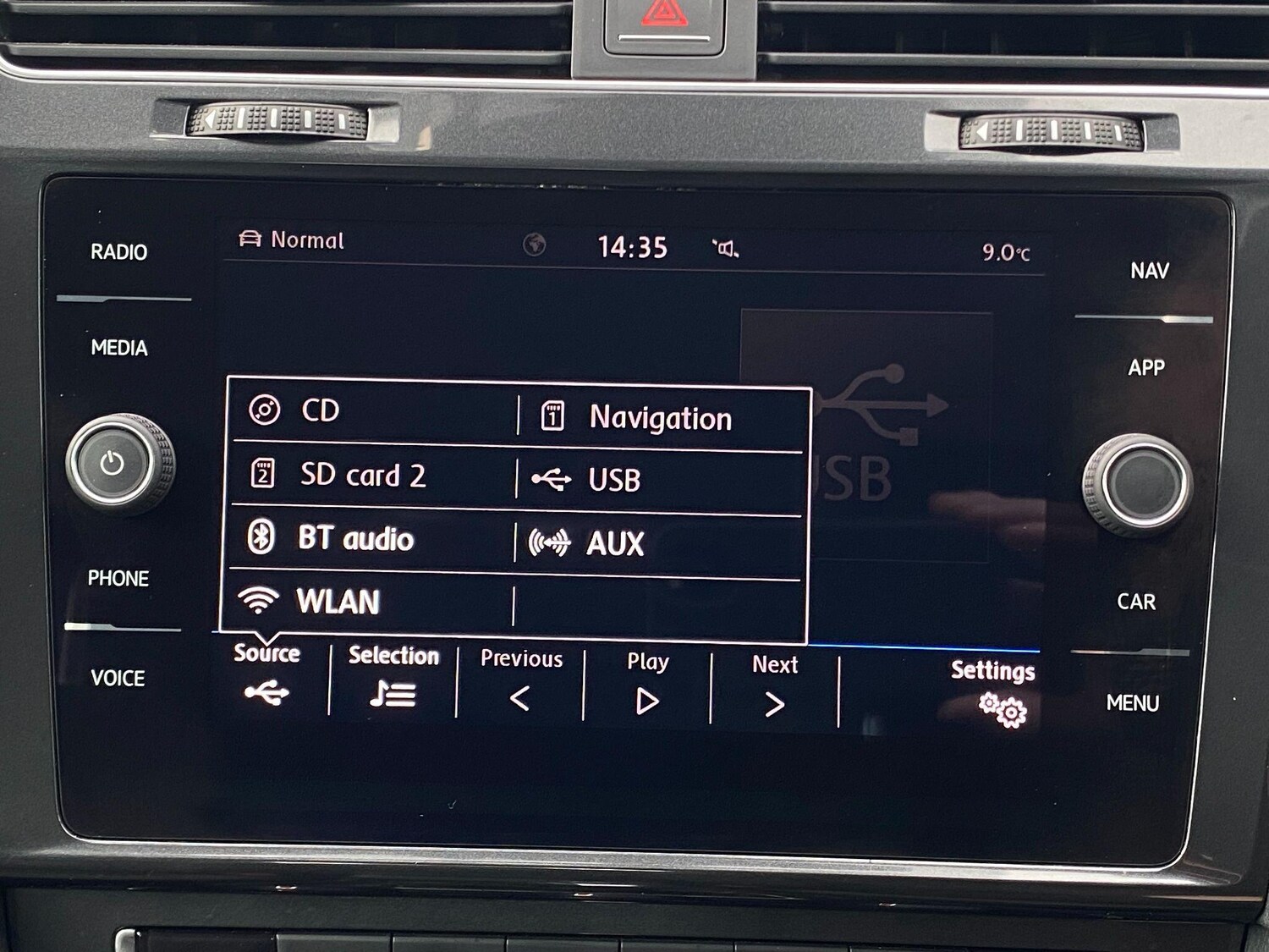 Used Volkswagen Golf 2017 for sale - 77722788: Photo 27