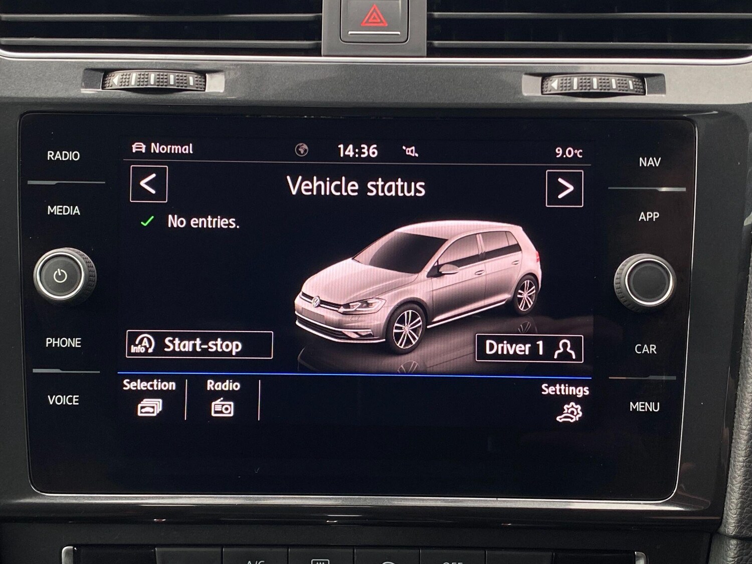 Used Volkswagen Golf 2017 for sale - 77722788: Photo 32