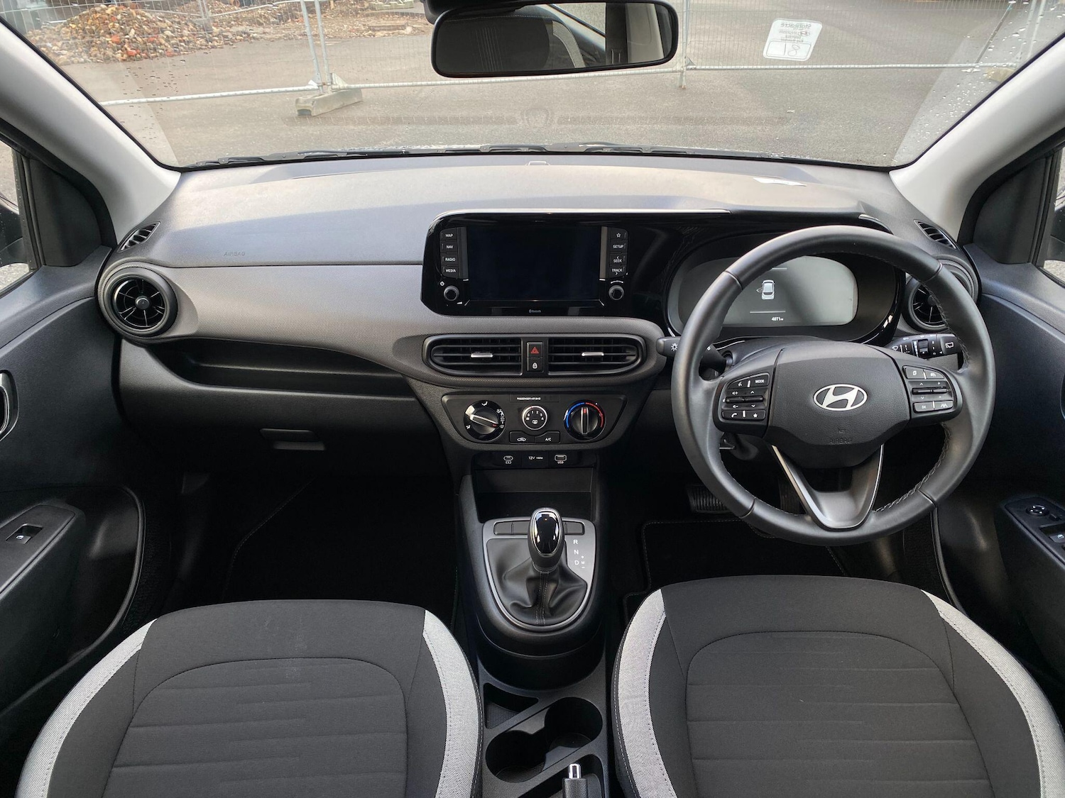 Used Hyundai i10 for sale - 77266735: Photo 9