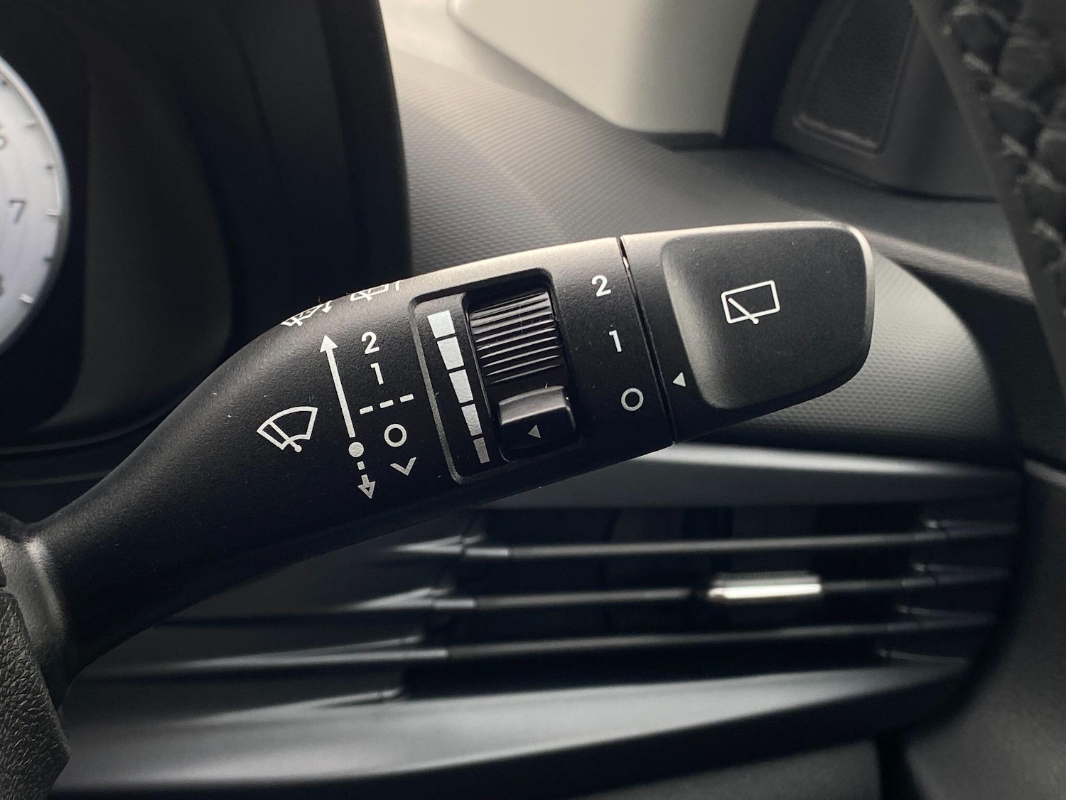 Used Hyundai i20 2025 for sale - 77203824: Photo 23