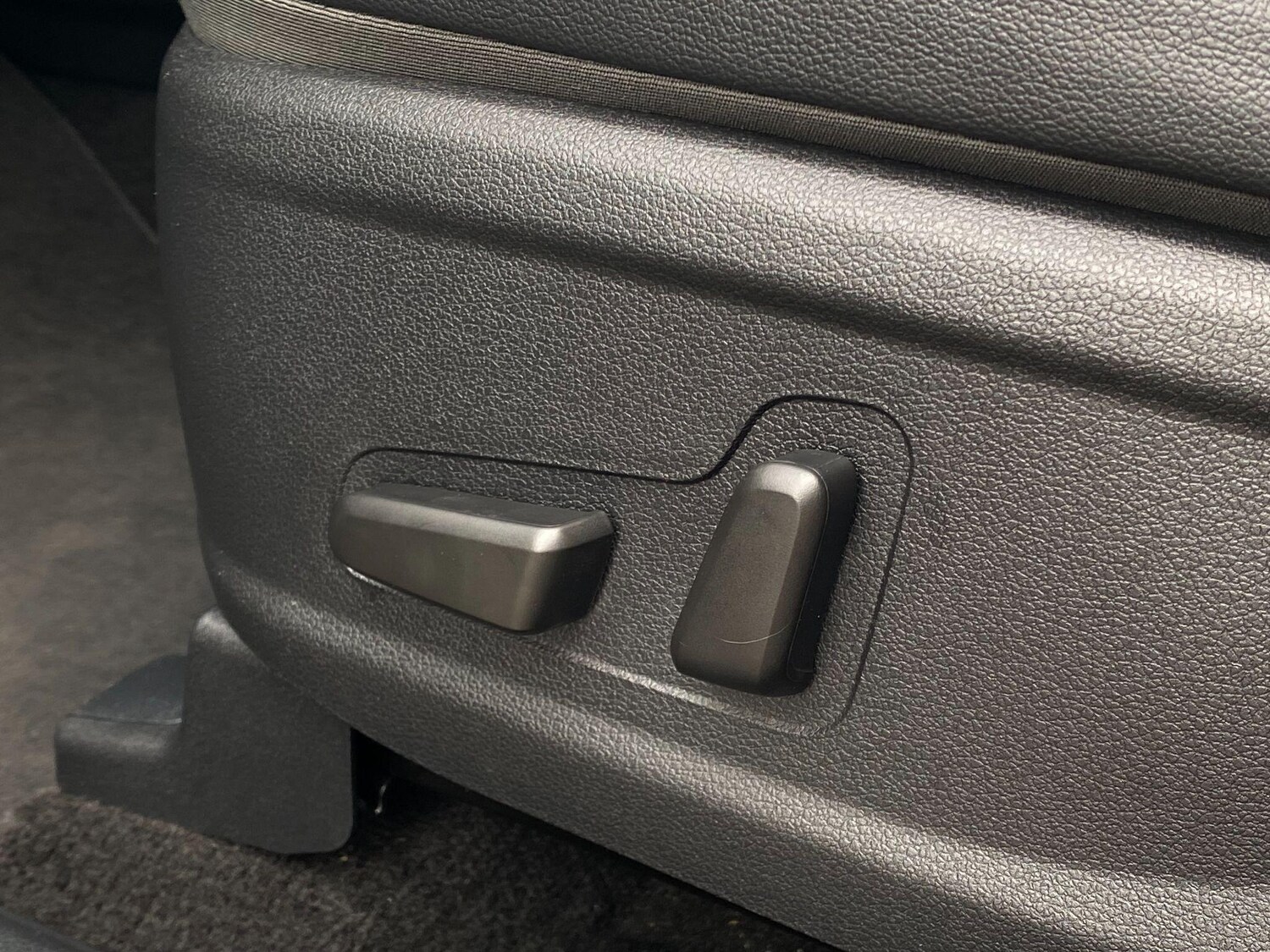 Used Hyundai Santa Fe for sale - 77839977: Photo 14