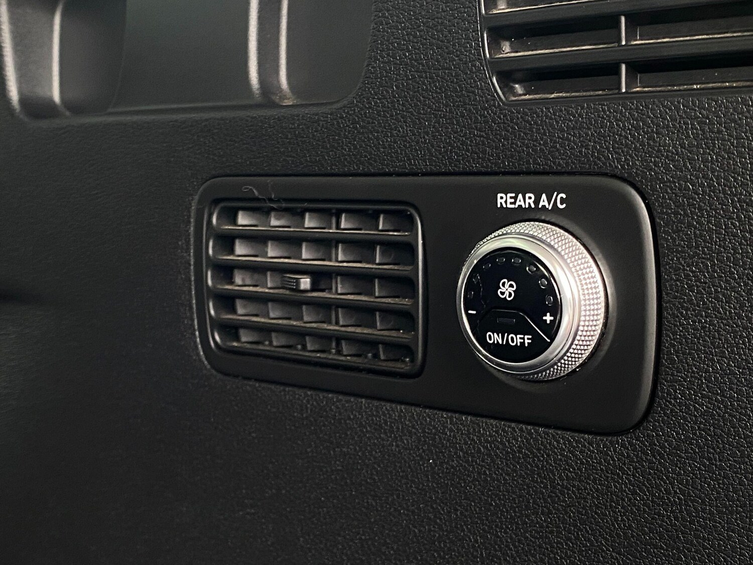 Used Hyundai Santa Fe for sale - 77839977: Photo 20