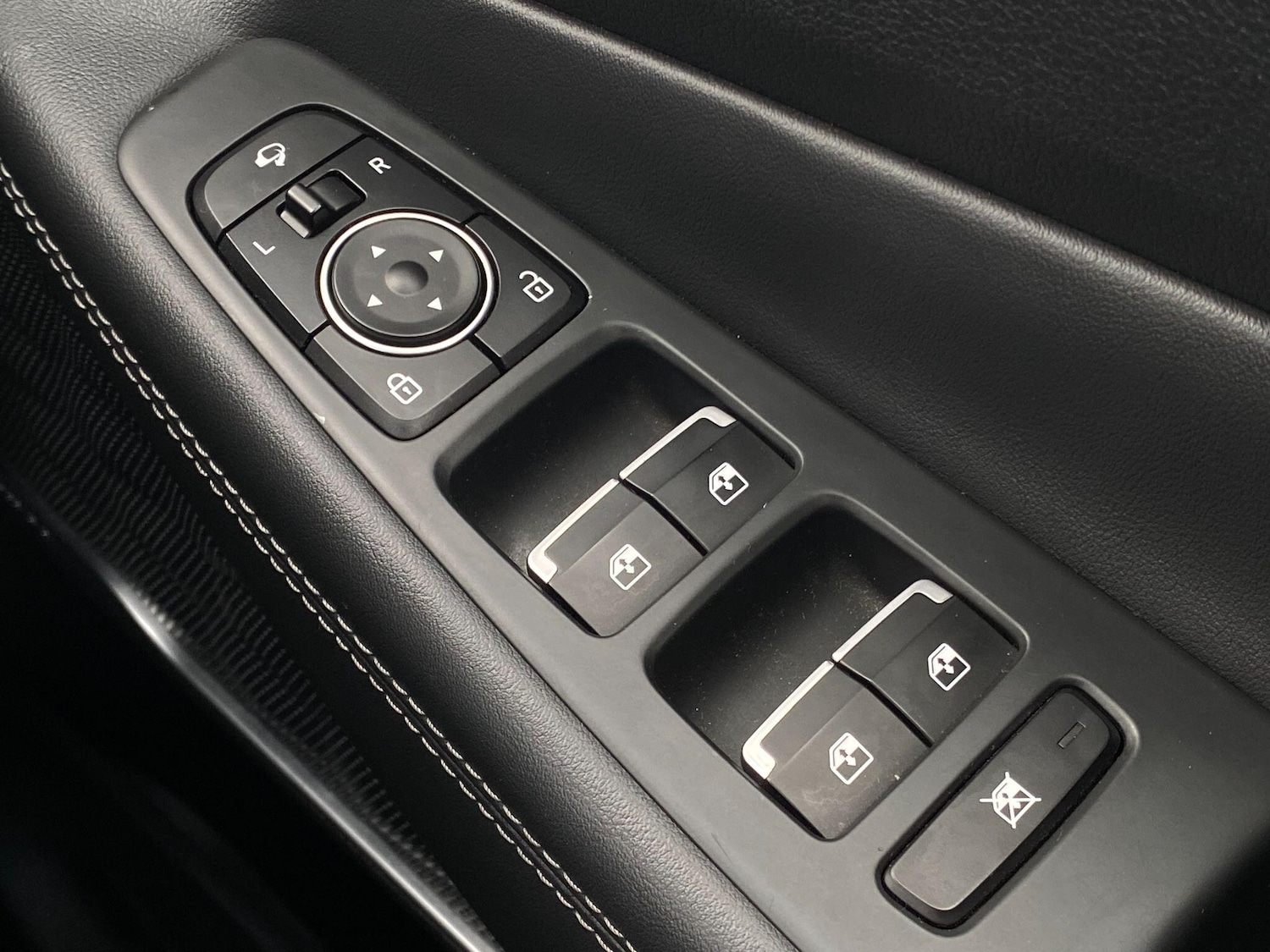 Used Hyundai Santa Fe for sale - 77839977: Photo 23