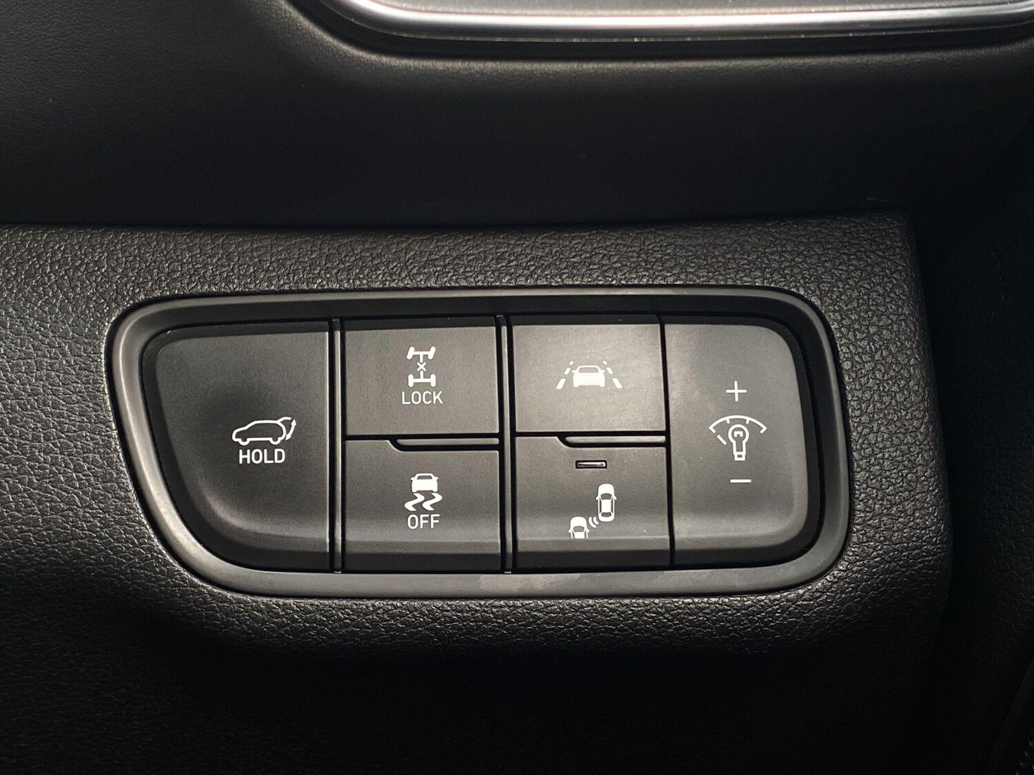 Used Hyundai Santa Fe for sale - 77839977: Photo 25