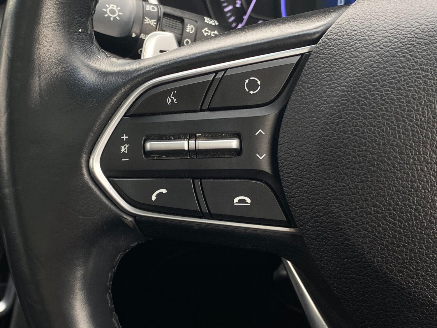 Used Hyundai Santa Fe for sale - 77839977: Photo 27