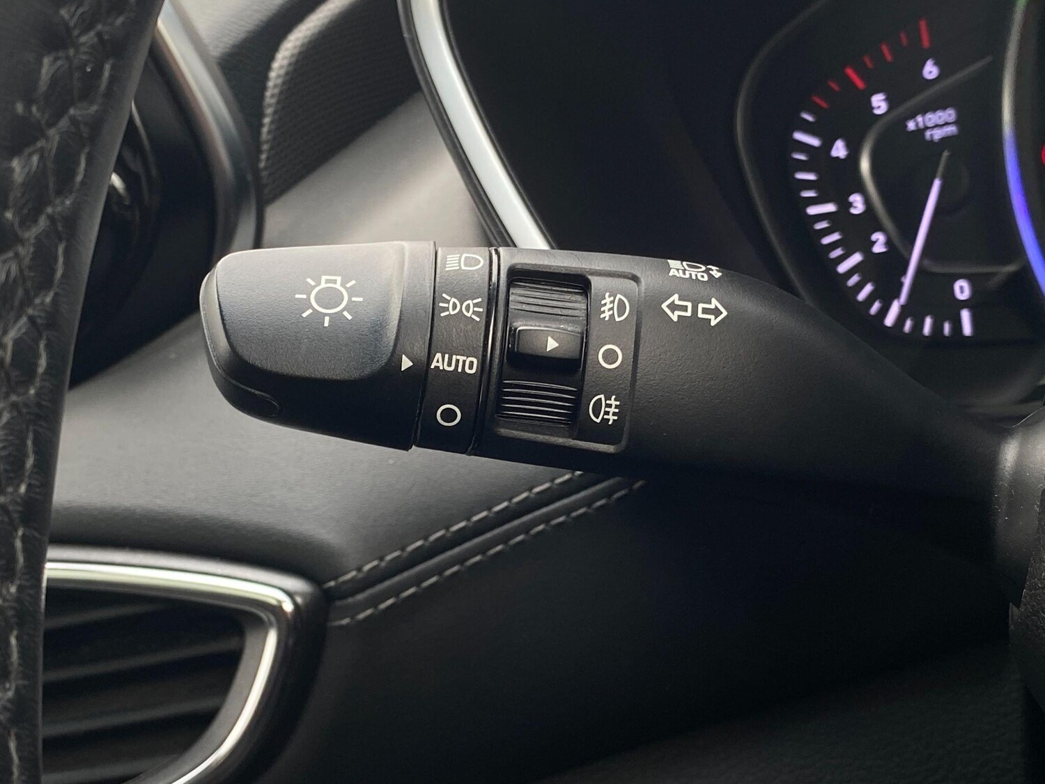 Used Hyundai Santa Fe for sale - 77839977: Photo 29