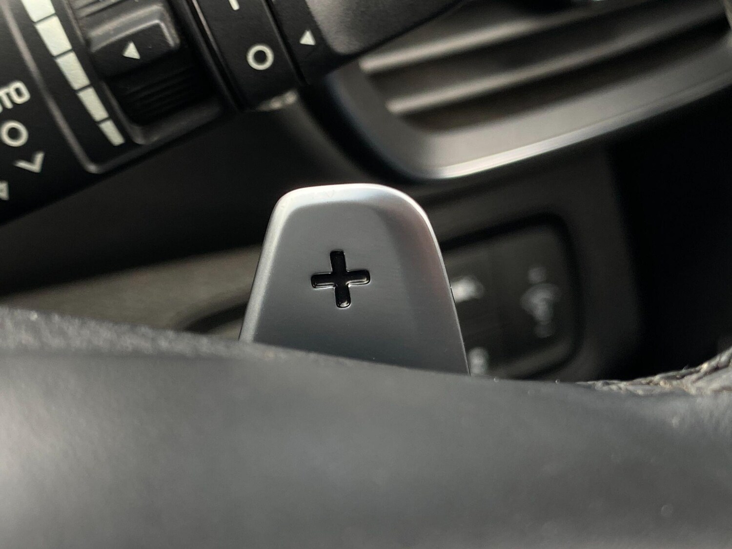 Used Hyundai Santa Fe for sale - 77839977: Photo 31