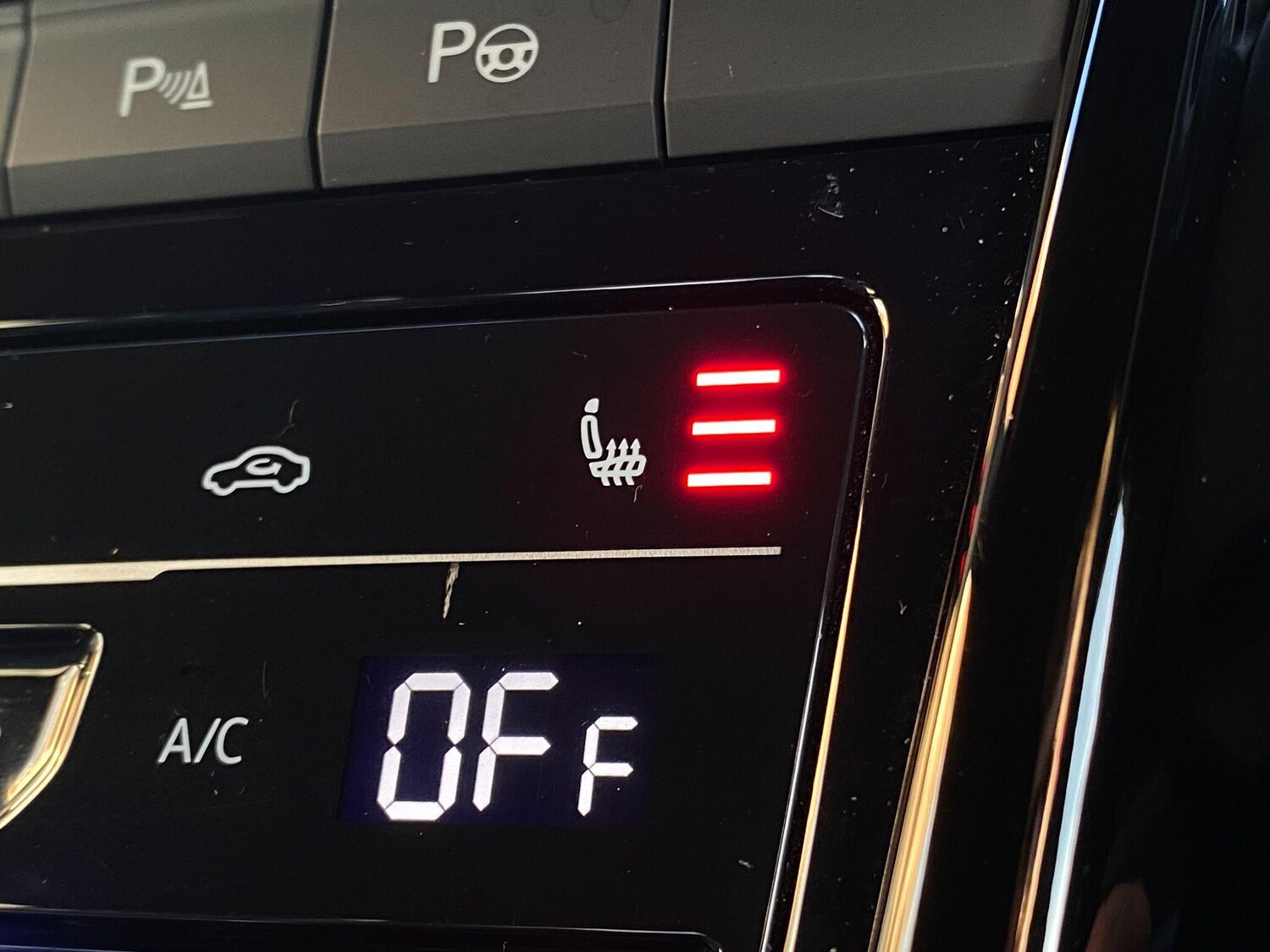 Used Volkswagen T-Roc for sale - 77823609: Photo 26