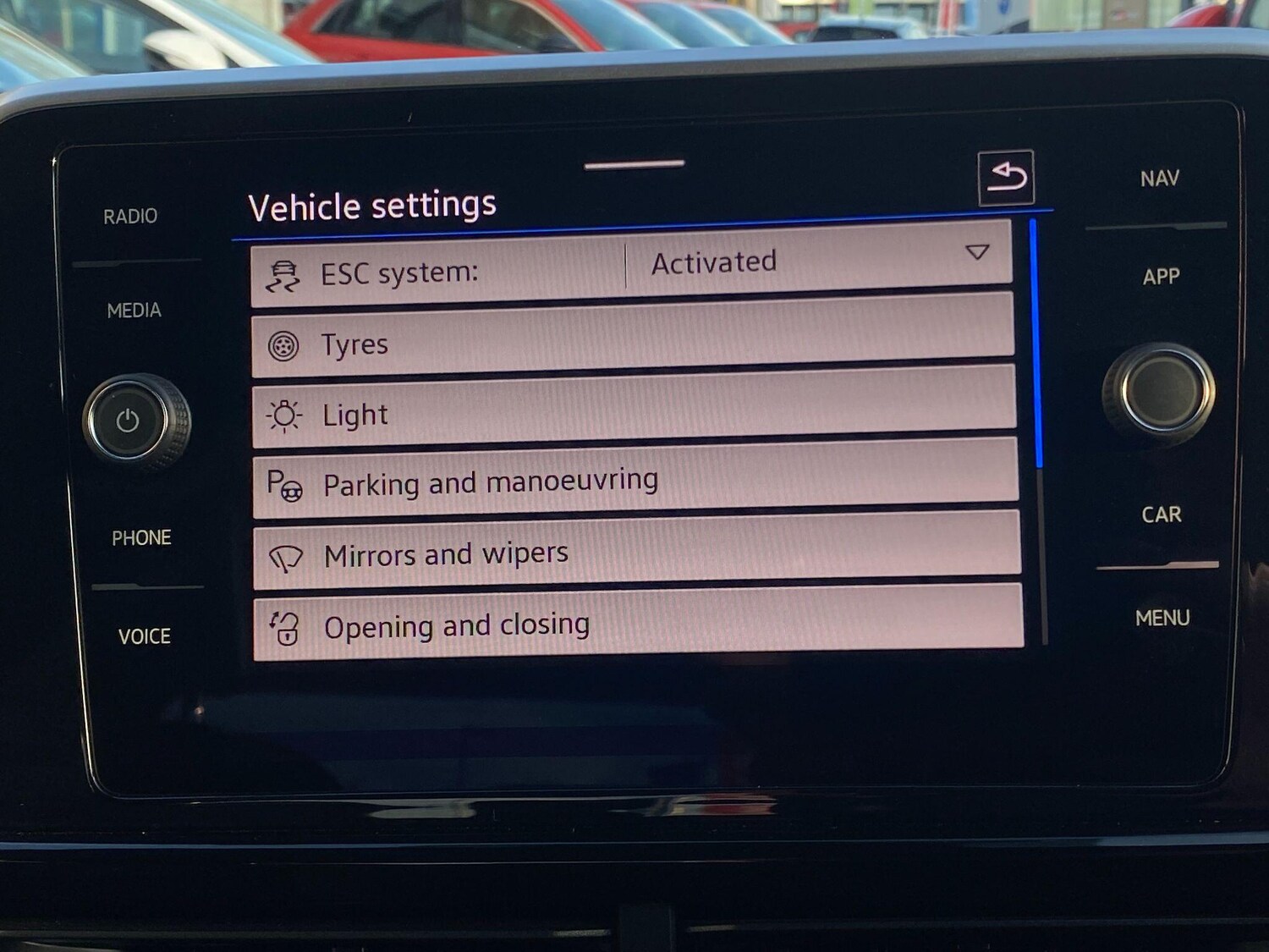 Used Volkswagen T-Roc for sale - 77823609: Photo 33