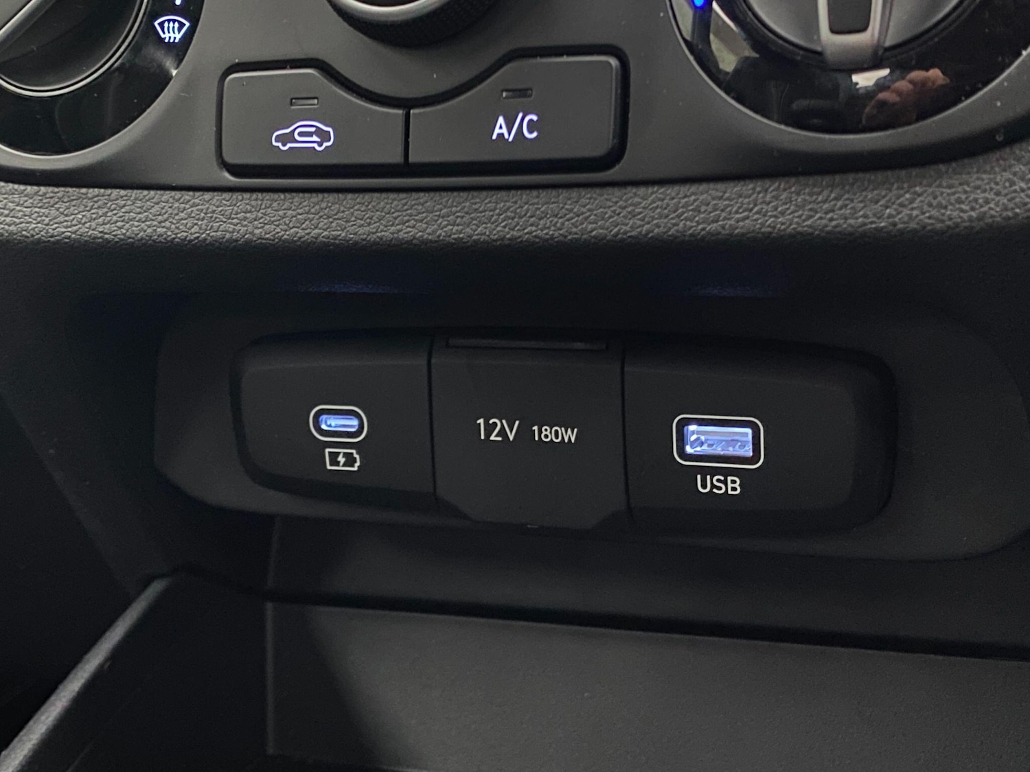 Used Hyundai i10 for sale - 77440987: Photo 23