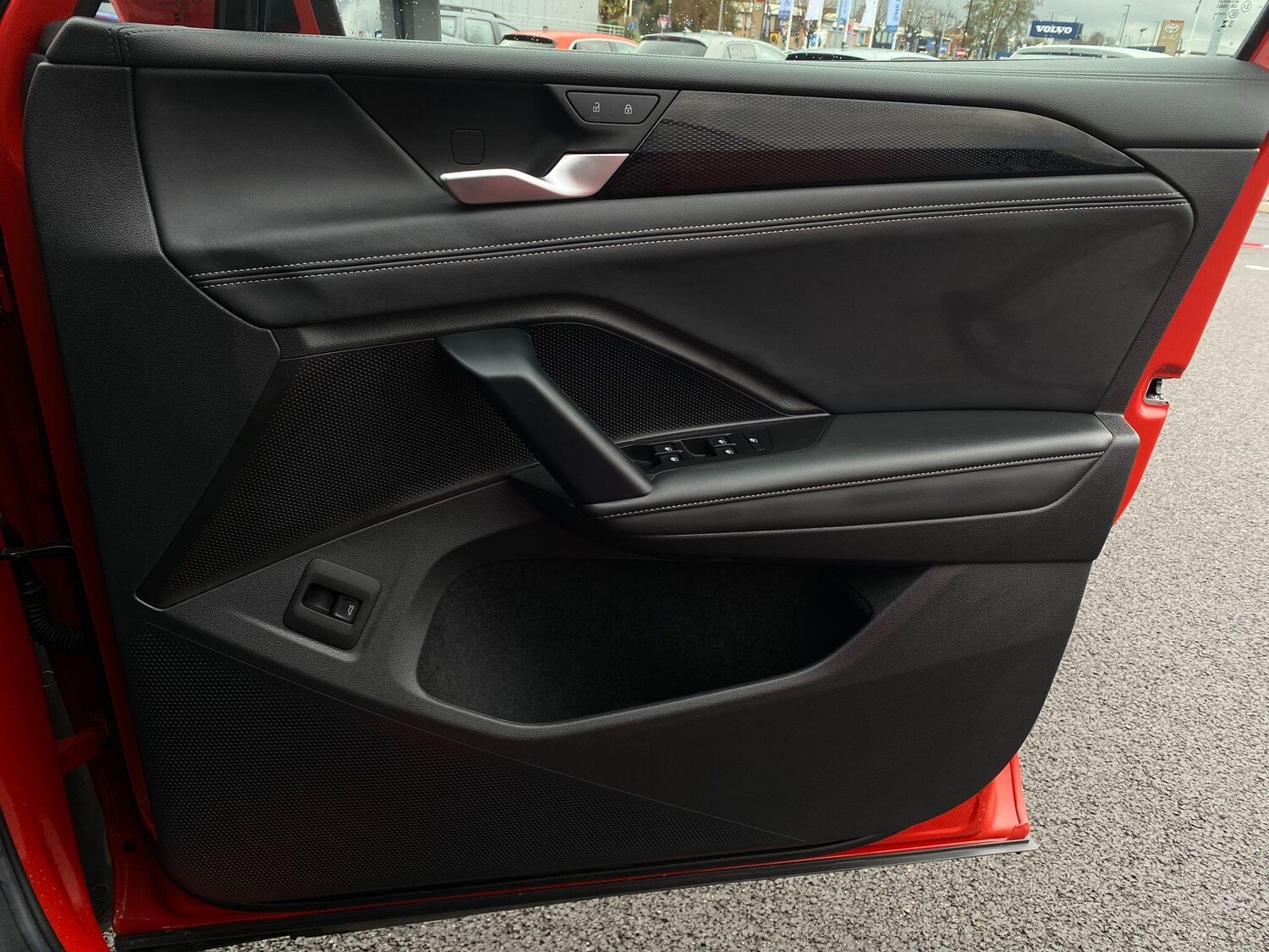 Used Volkswagen Tiguan 2024 for sale - 77537687: Photo 23