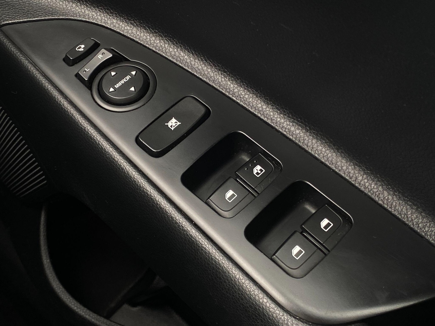 Used Kia Stonic 2020 for sale - 77538213: Photo 17