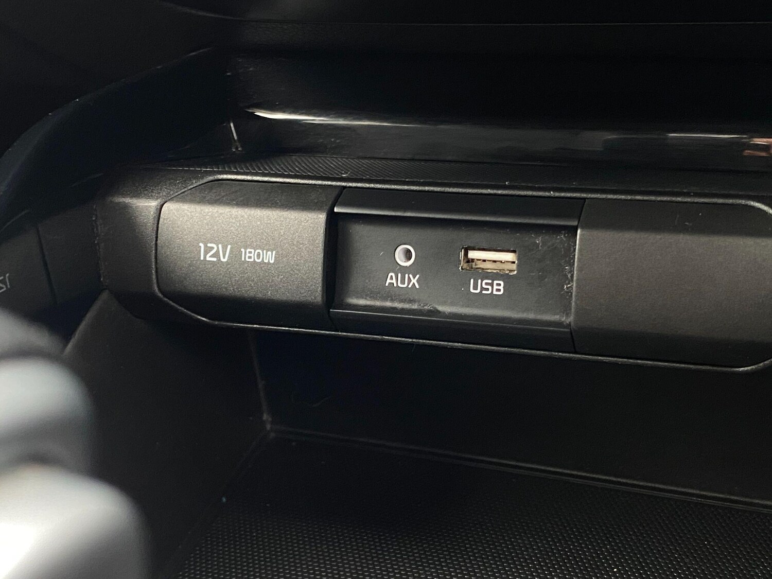 Used Kia Stonic 2020 for sale - 77538213: Photo 21