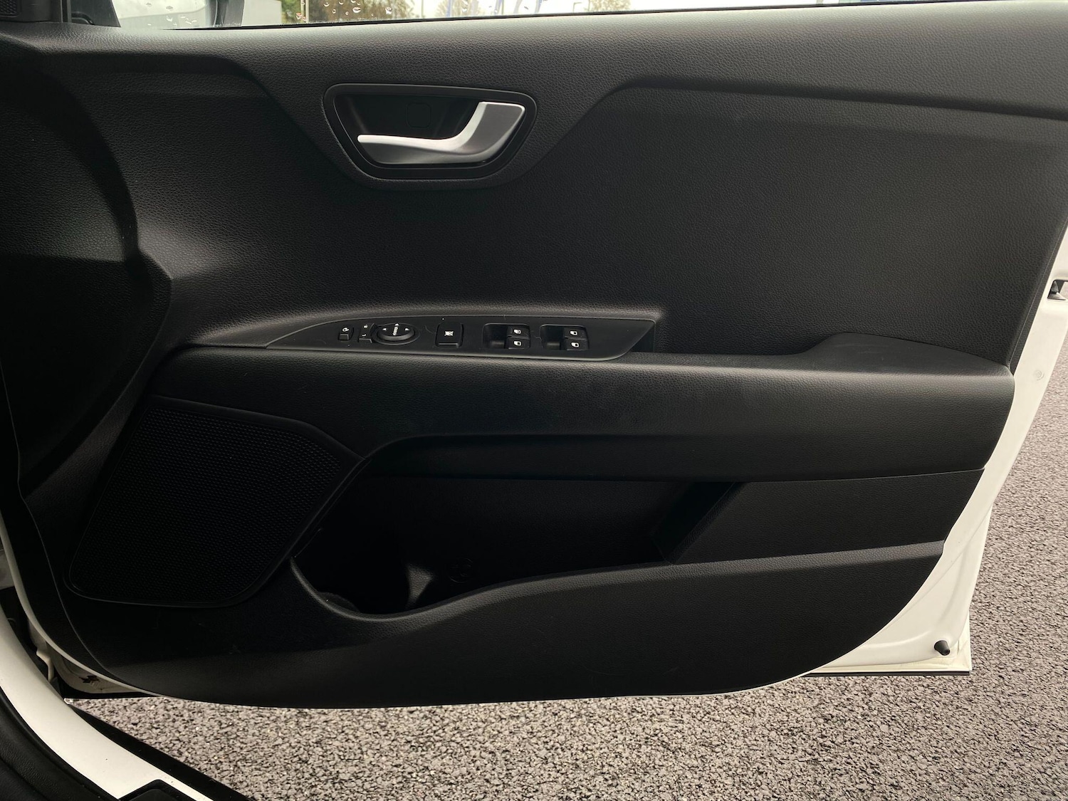 Used Kia Stonic 2020 for sale - 77538213: Photo 26