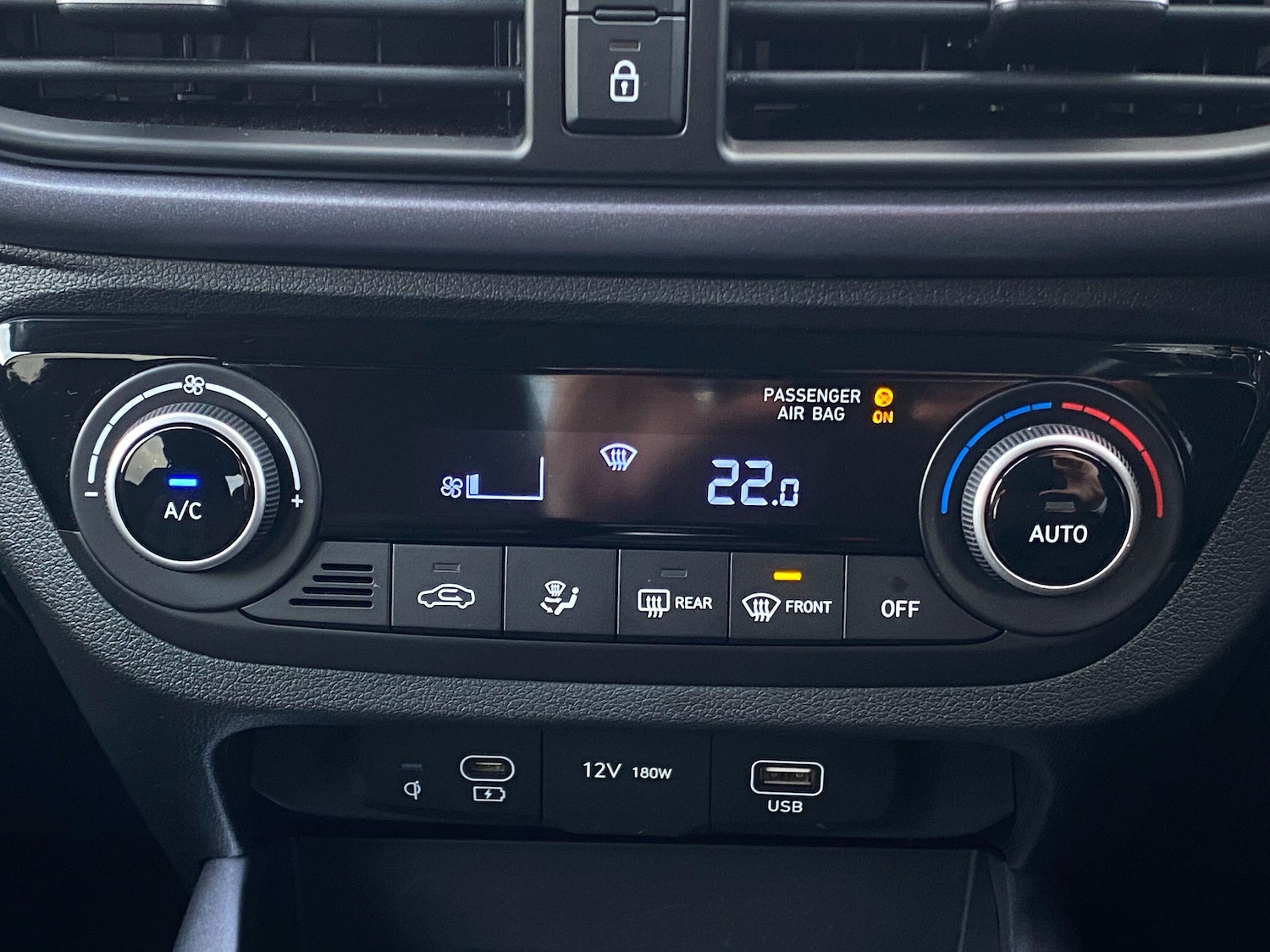 Used Hyundai i10 for sale - 77268045: Photo 28