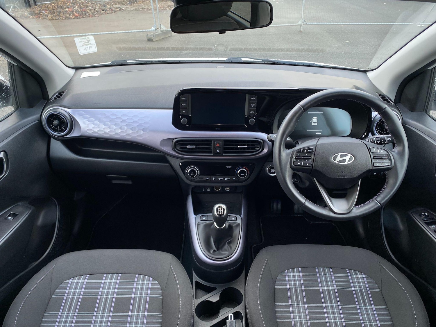 Used Hyundai i10 for sale - 77268045: Photo 9