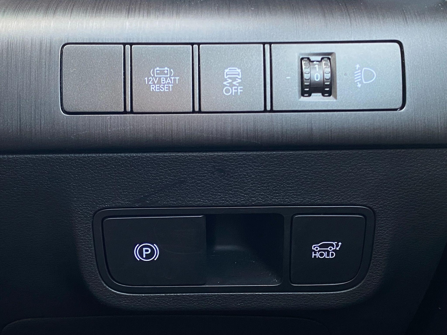 Used Hyundai KONA 2025 for sale - 76824960: Photo 27