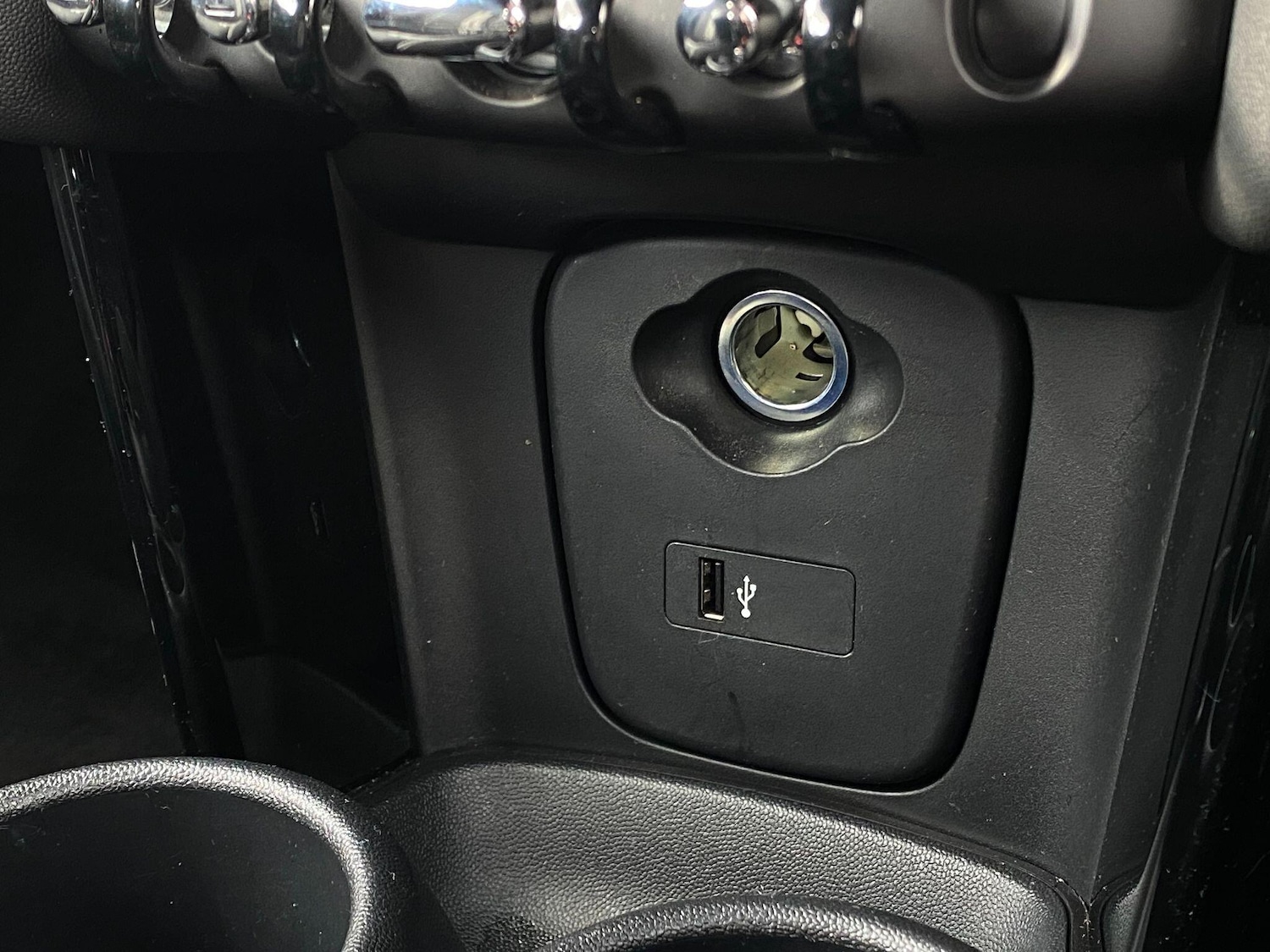 Used MINI Convertible 2020 for sale - 77658845: Photo 17