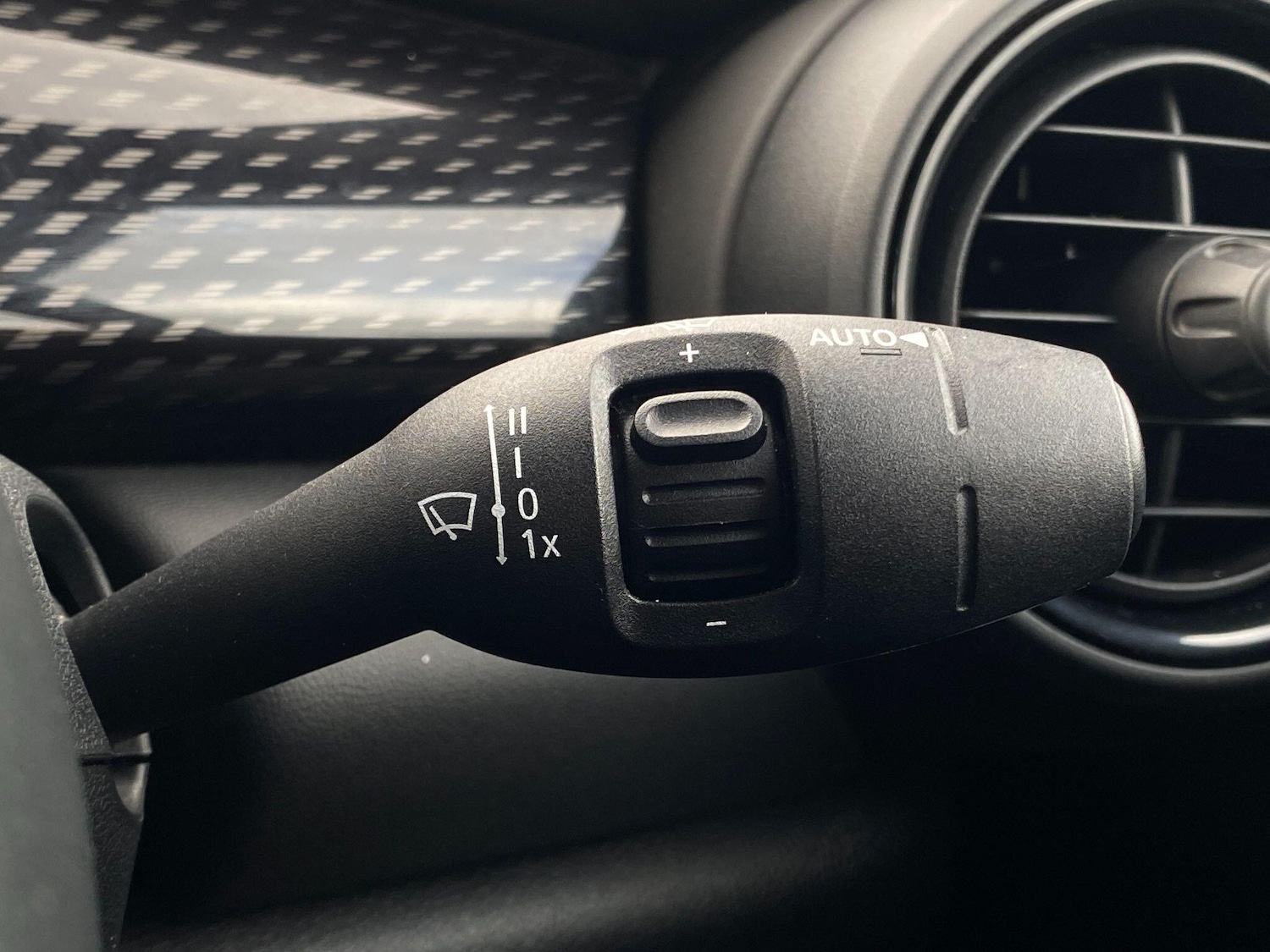 Used MINI Convertible 2020 for sale - 77658845: Photo 20