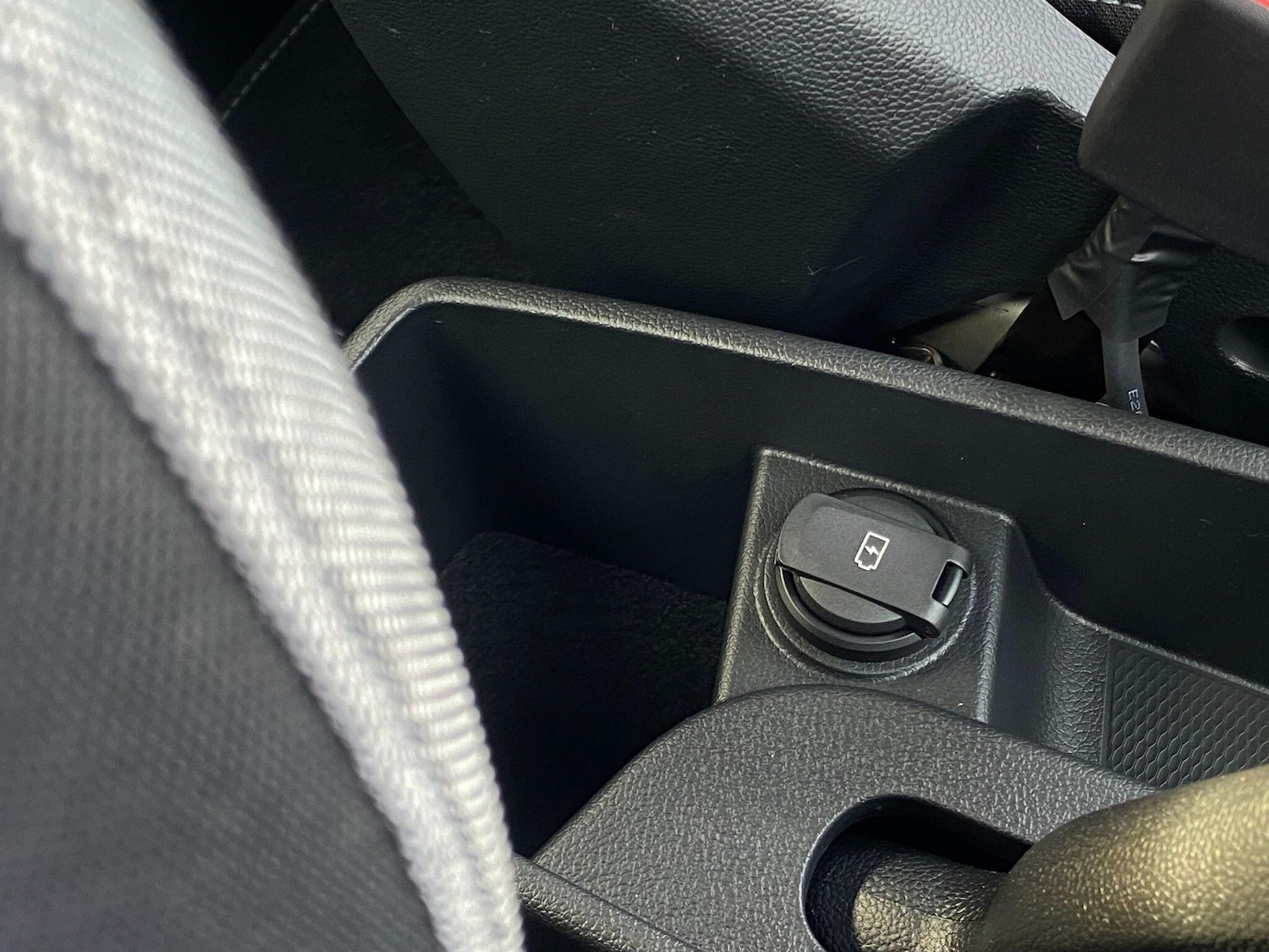 Used Hyundai i10 for sale - 77977936: Photo 25