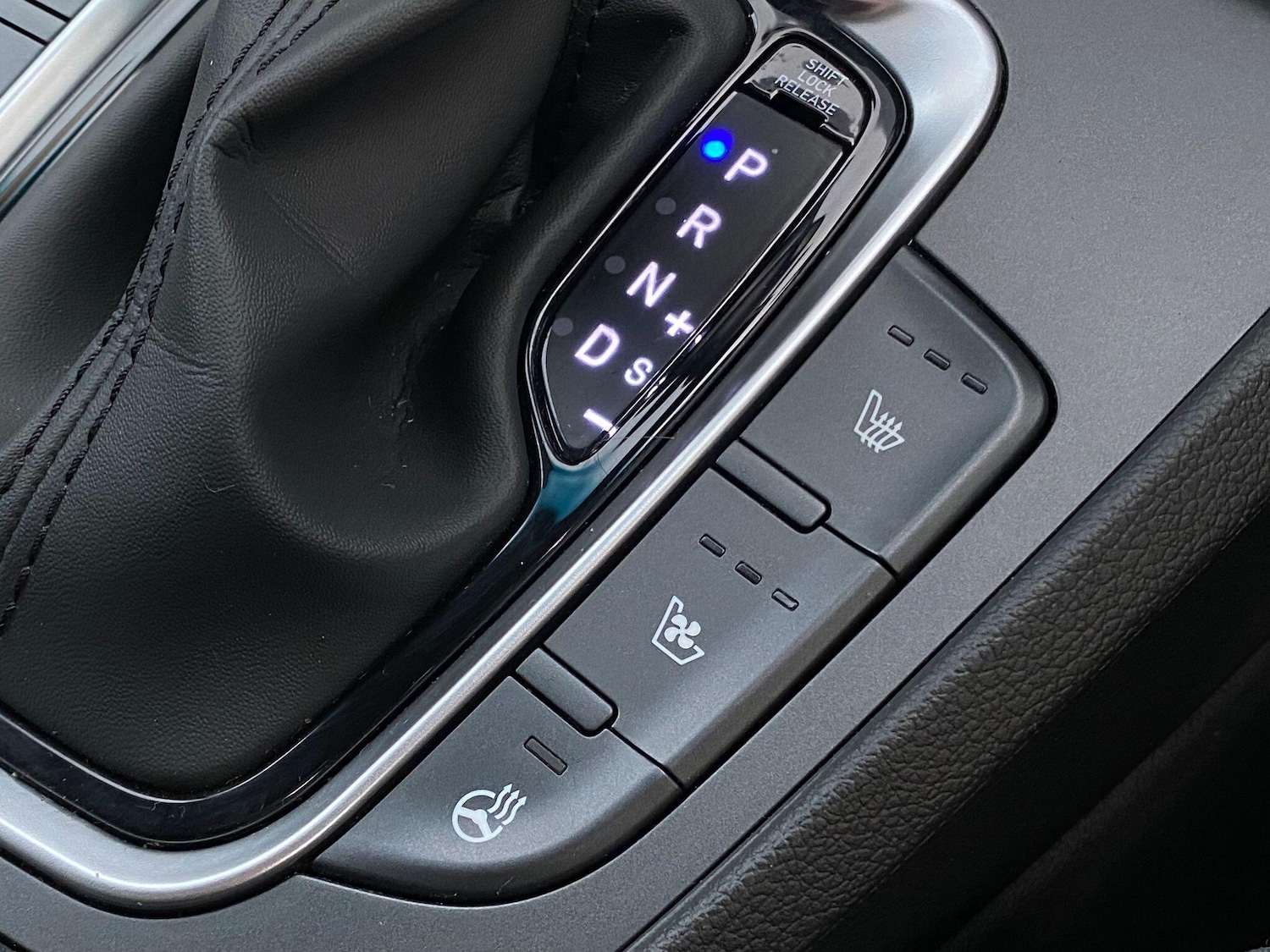 Used Hyundai KONA 2022 for sale - 76538532: Photo 27