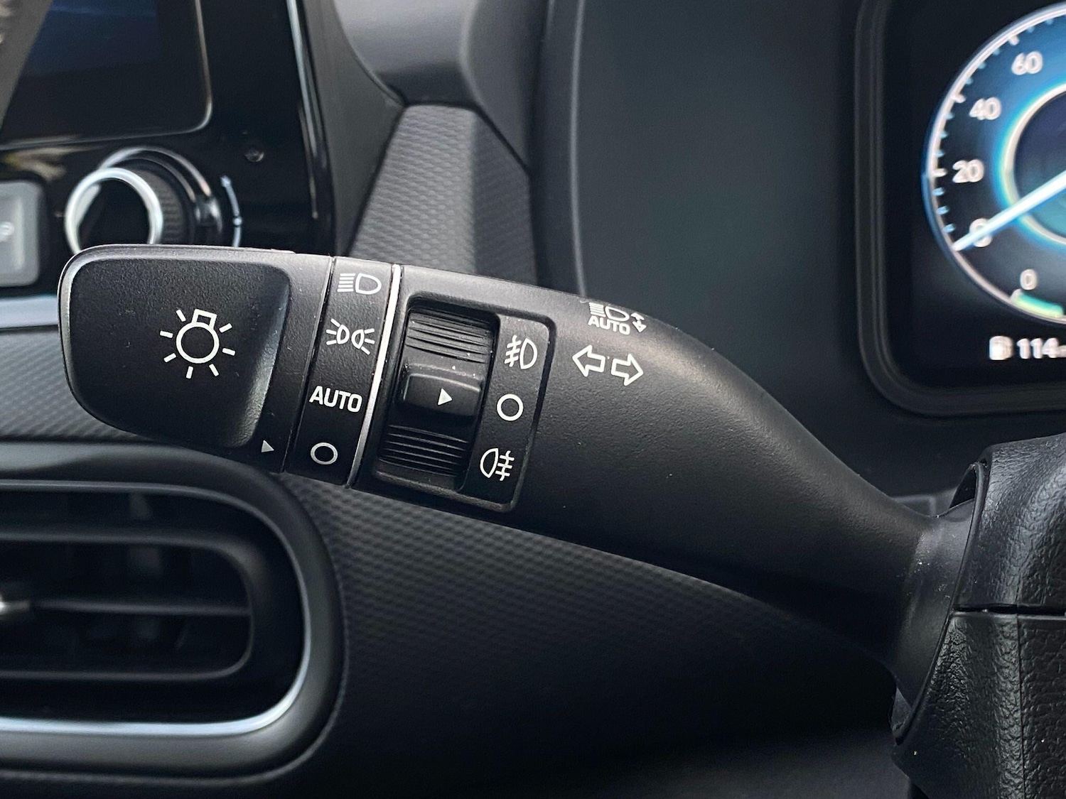 Used Hyundai KONA 2022 for sale - 76538532: Photo 30